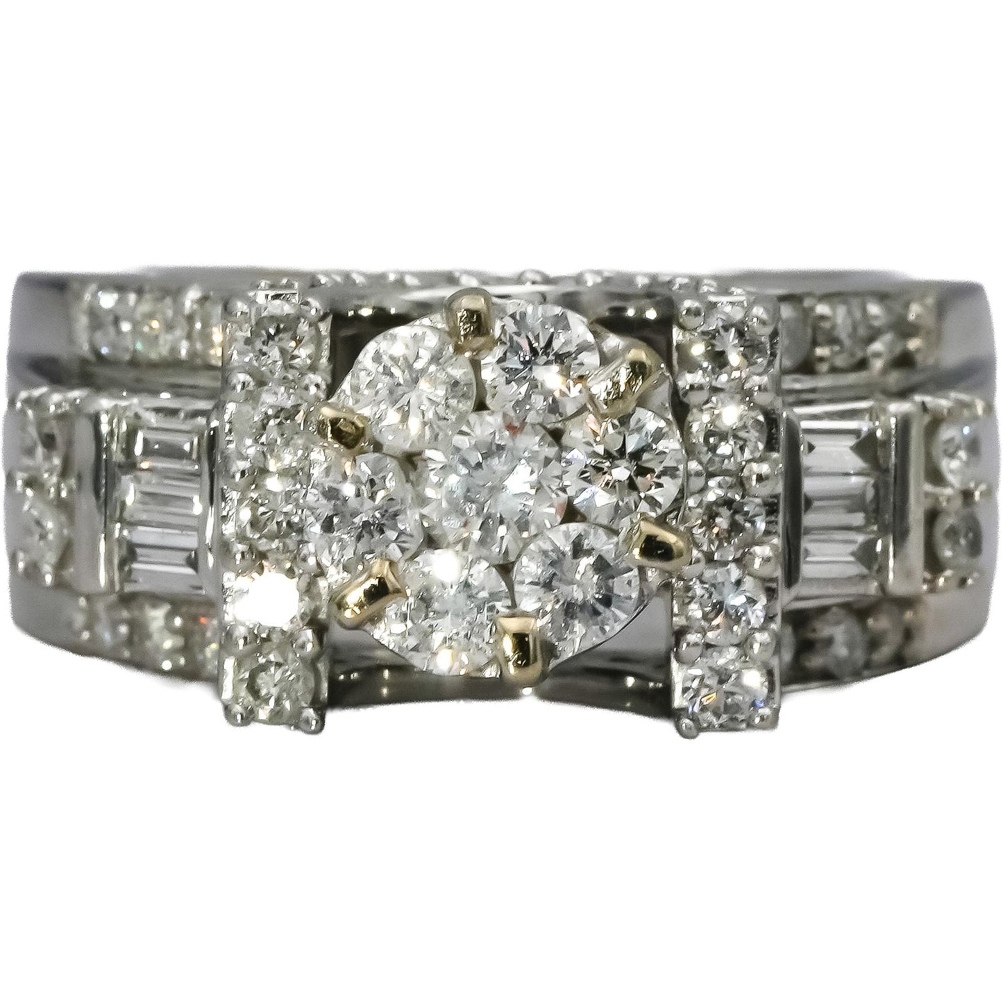10k White Gold Round and Baguette Cut Diamond Cocktail Ring 1.0CT Size 7