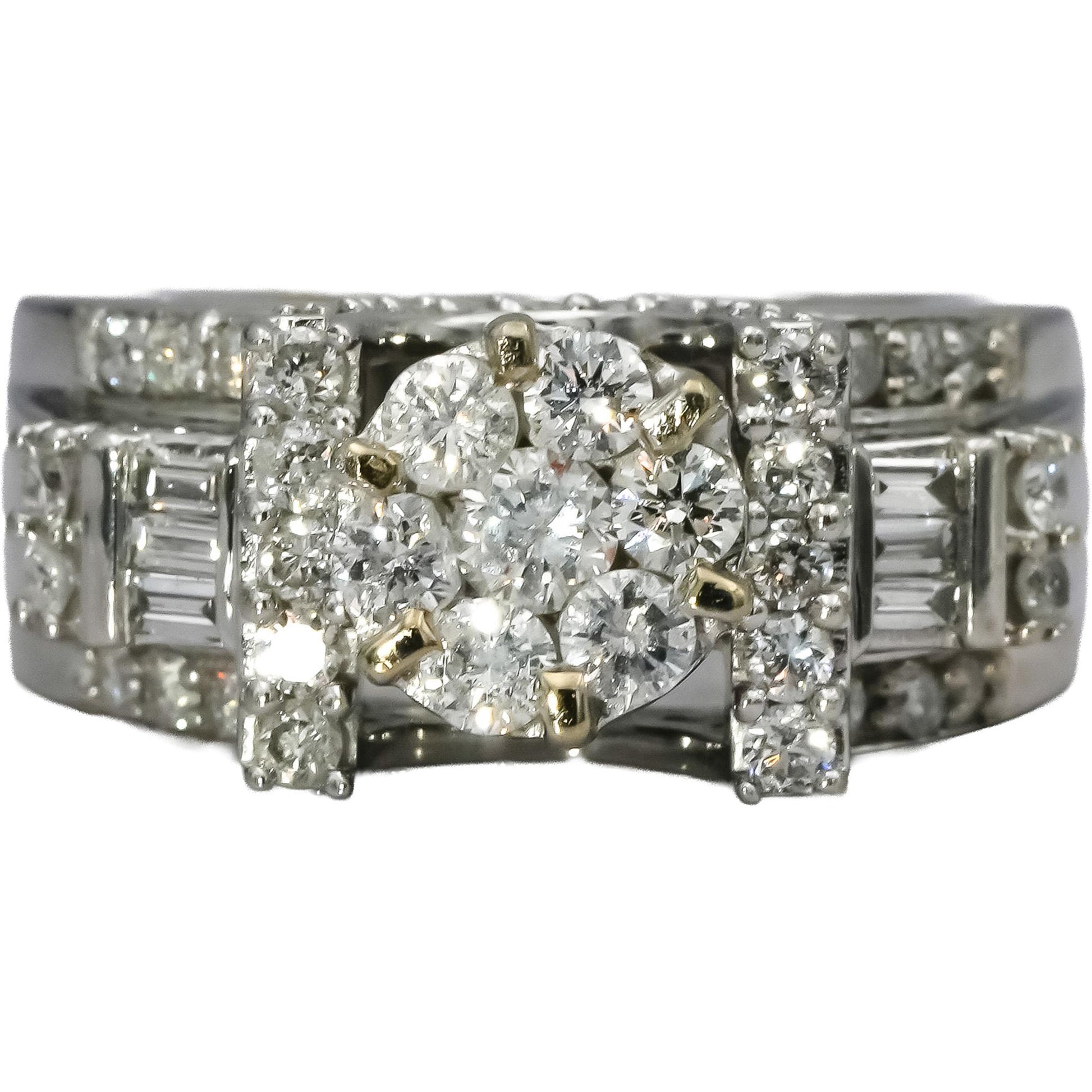 10k White Gold Round and Baguette Cut Diamond Cocktail Ring 1.0CT Size 7