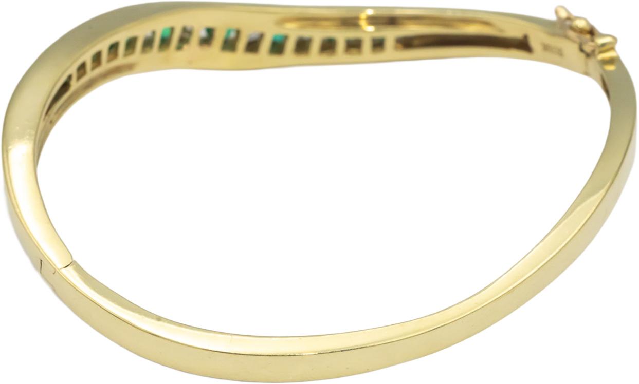 18k Yellow Gold VS Diamond and Emerald Channel Set Wavy Bangle Bracelet 1.50CT