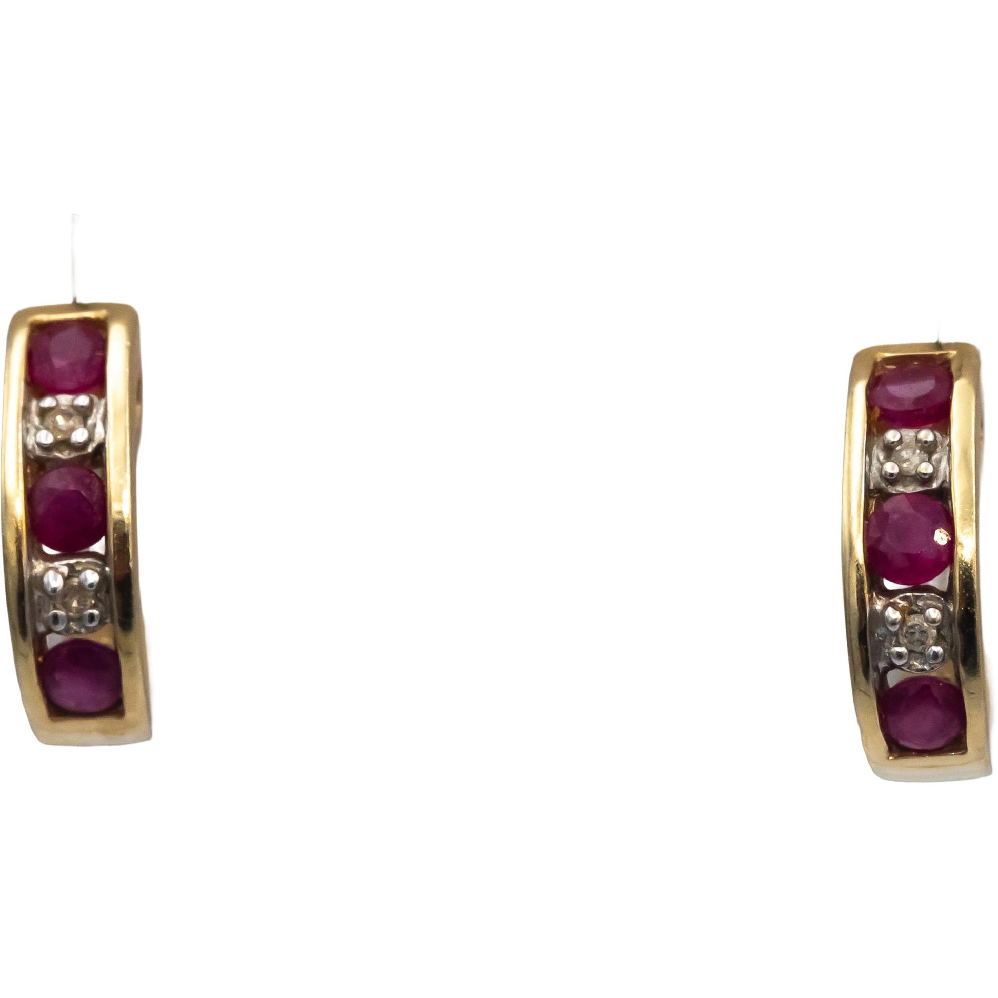 Diamond & Ruby 10k Yellow Gold Curved Stud Earrings 0.34CT
