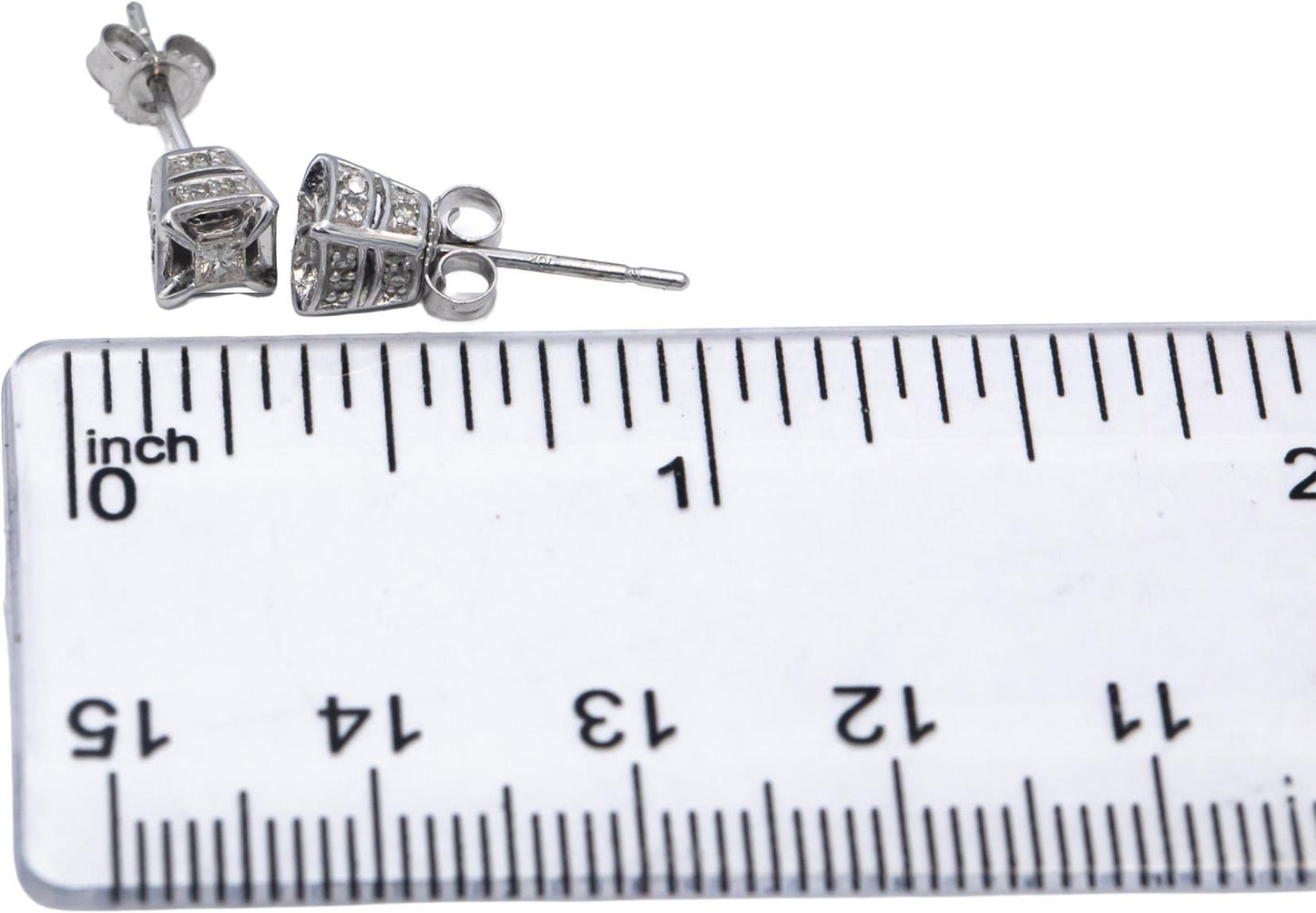 10k White Gold Round & Princess Cut Diamond Stud Earrings 0.25CT
