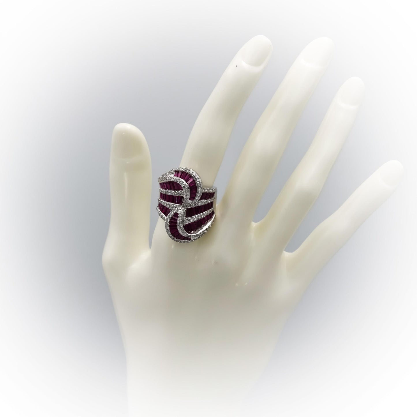 18k White Gold Ruby and Diamond Cocktail Statement Ring 5.0CT Size 7.5