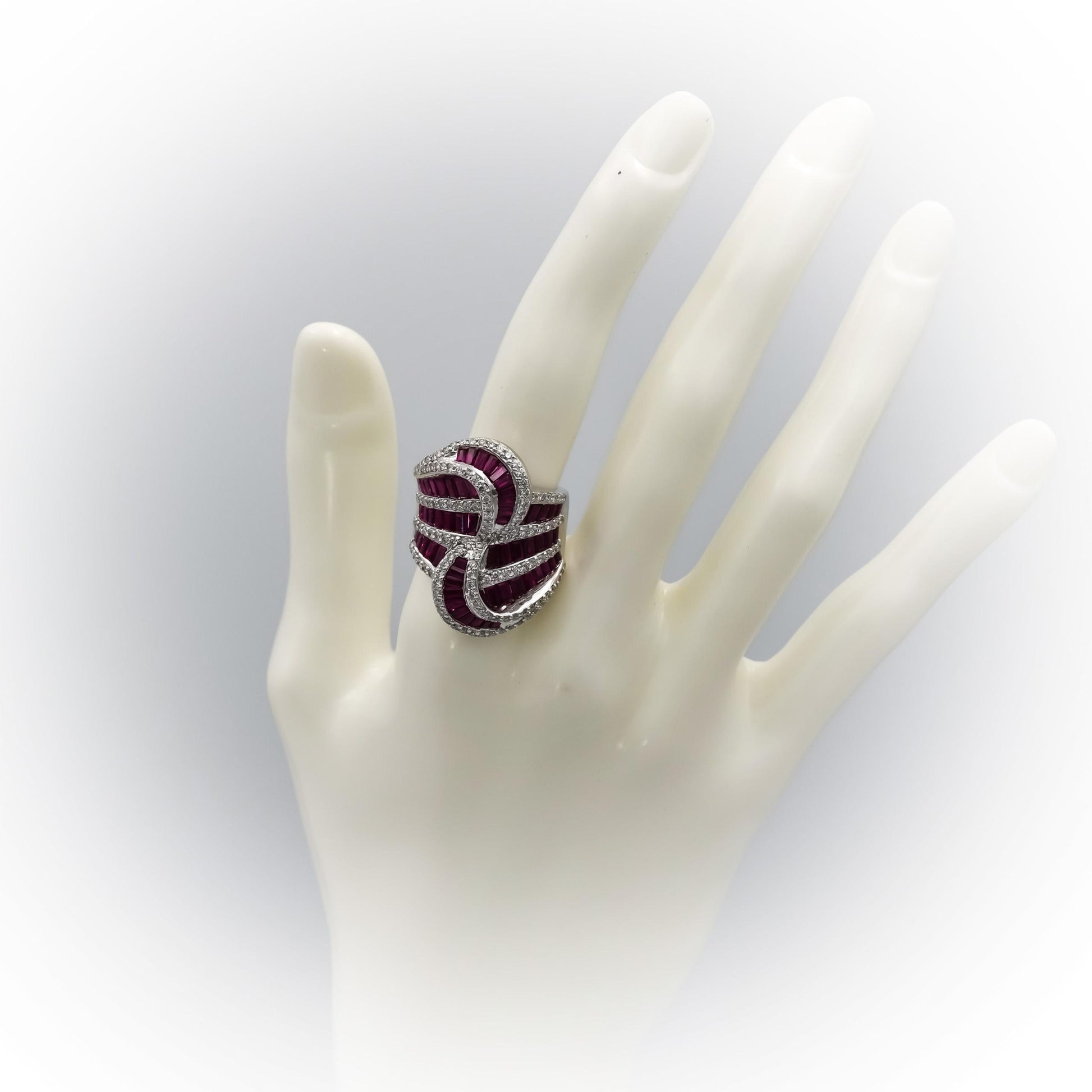 18k White Gold Ruby and Diamond Cocktail Statement Ring 5.0CT Size 7.5
