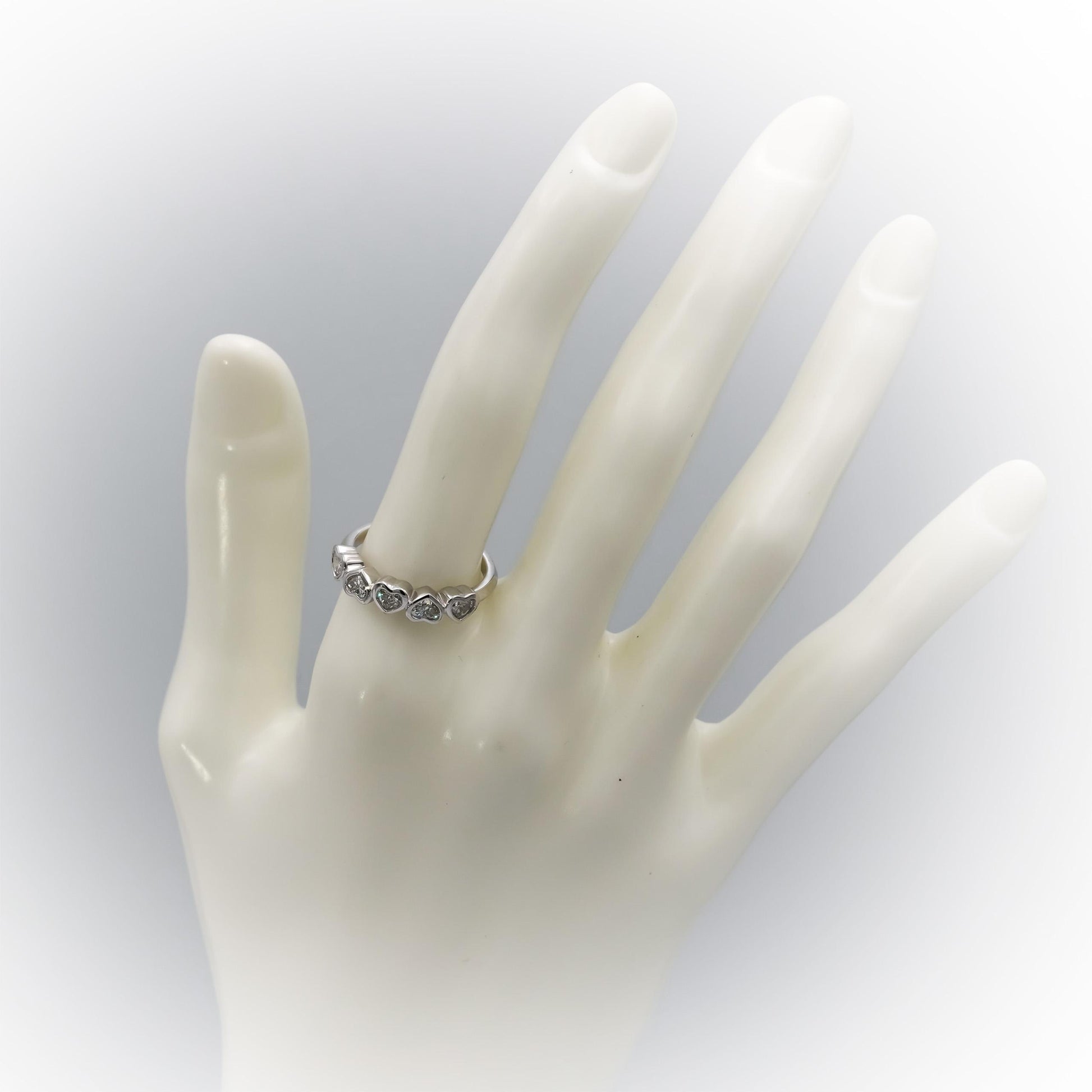 14k White Gold Heart Cut VS Diamond Five Stone Band Ring 0.75CT Size 7