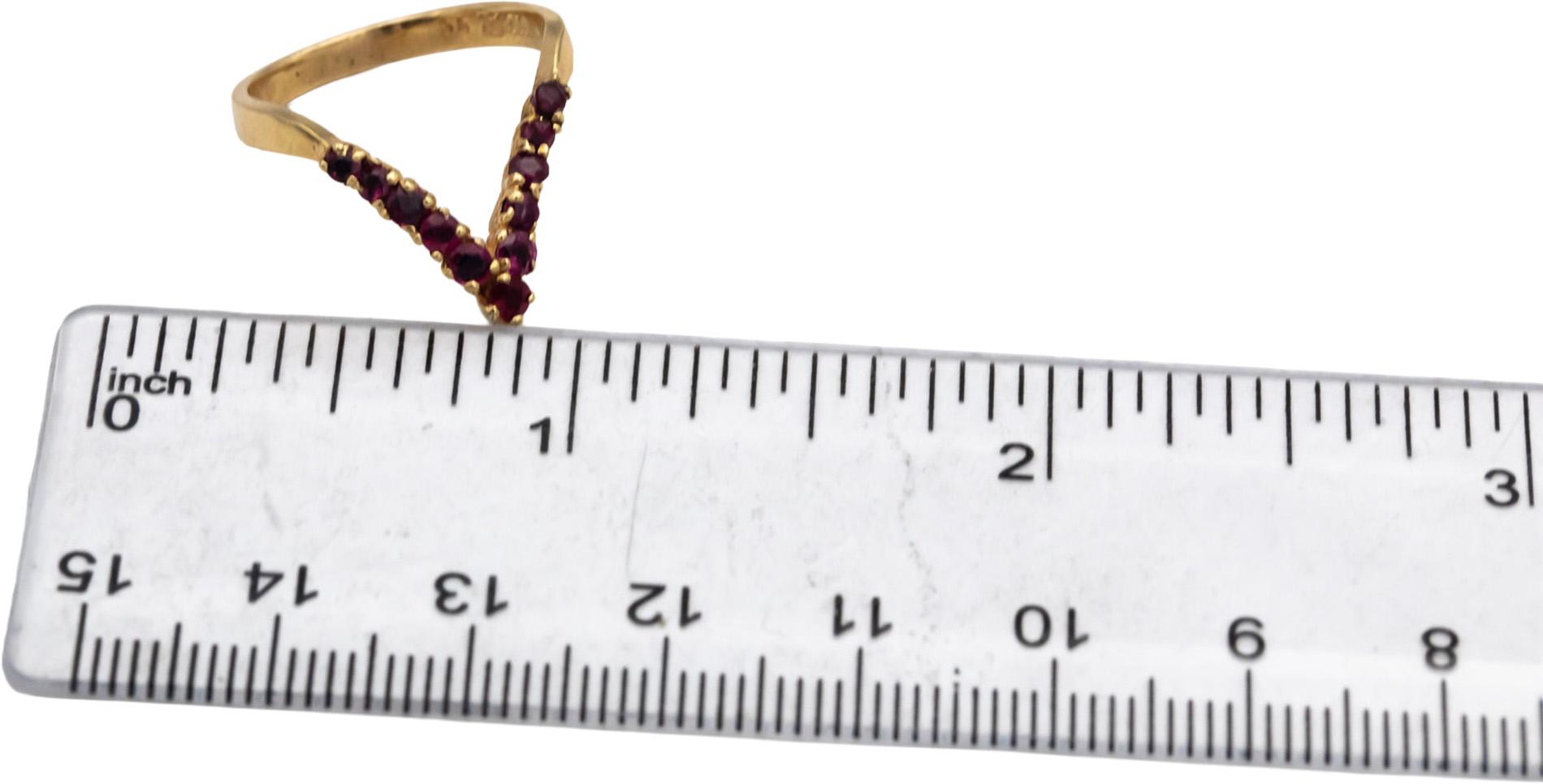 14k Yellow Gold Round Ruby Chevron Ring 0.30CT Size 6.25