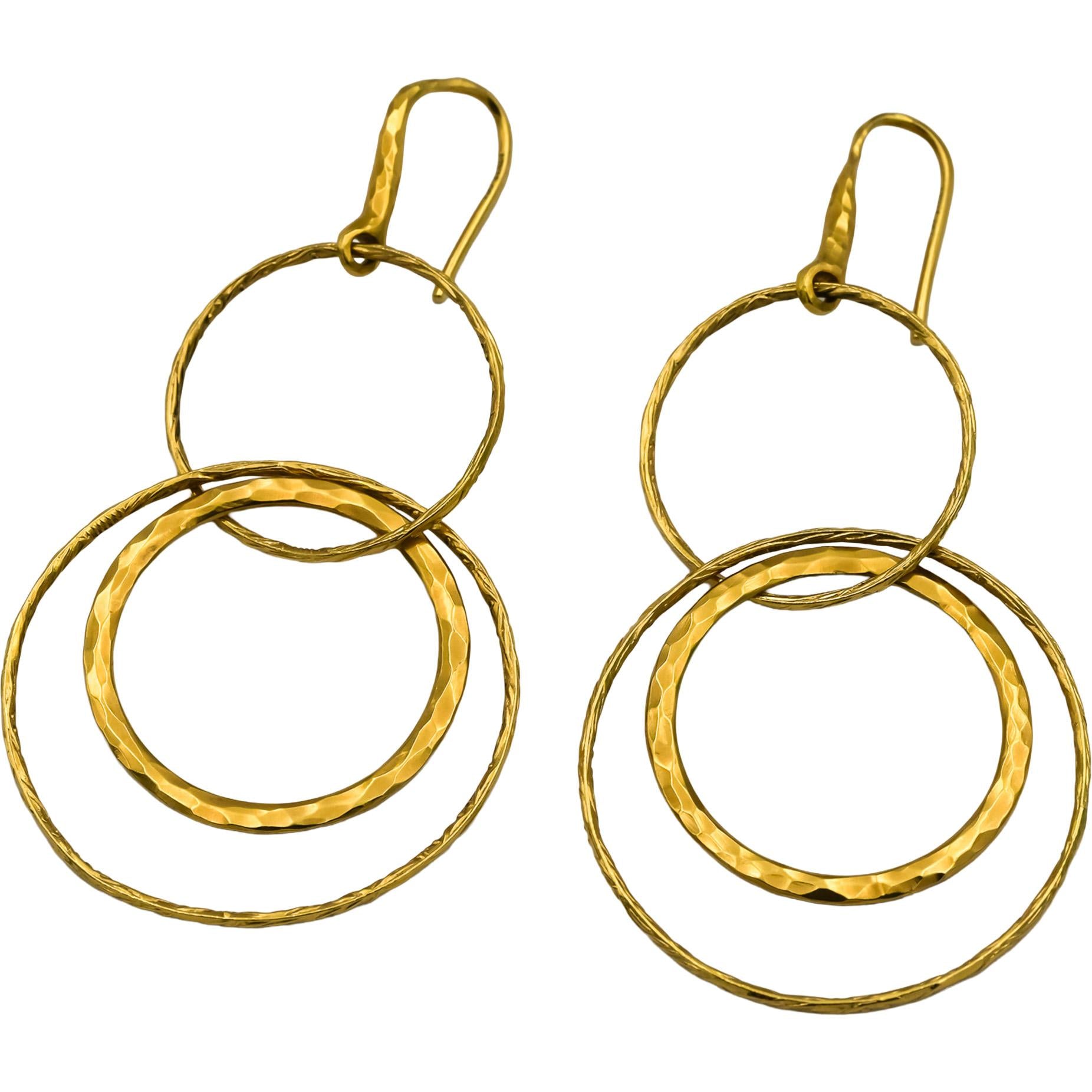 TIFFANY & CO 18k Yellow Gold Paloma Picasso Hammered Linked Circle Hoop Earrings