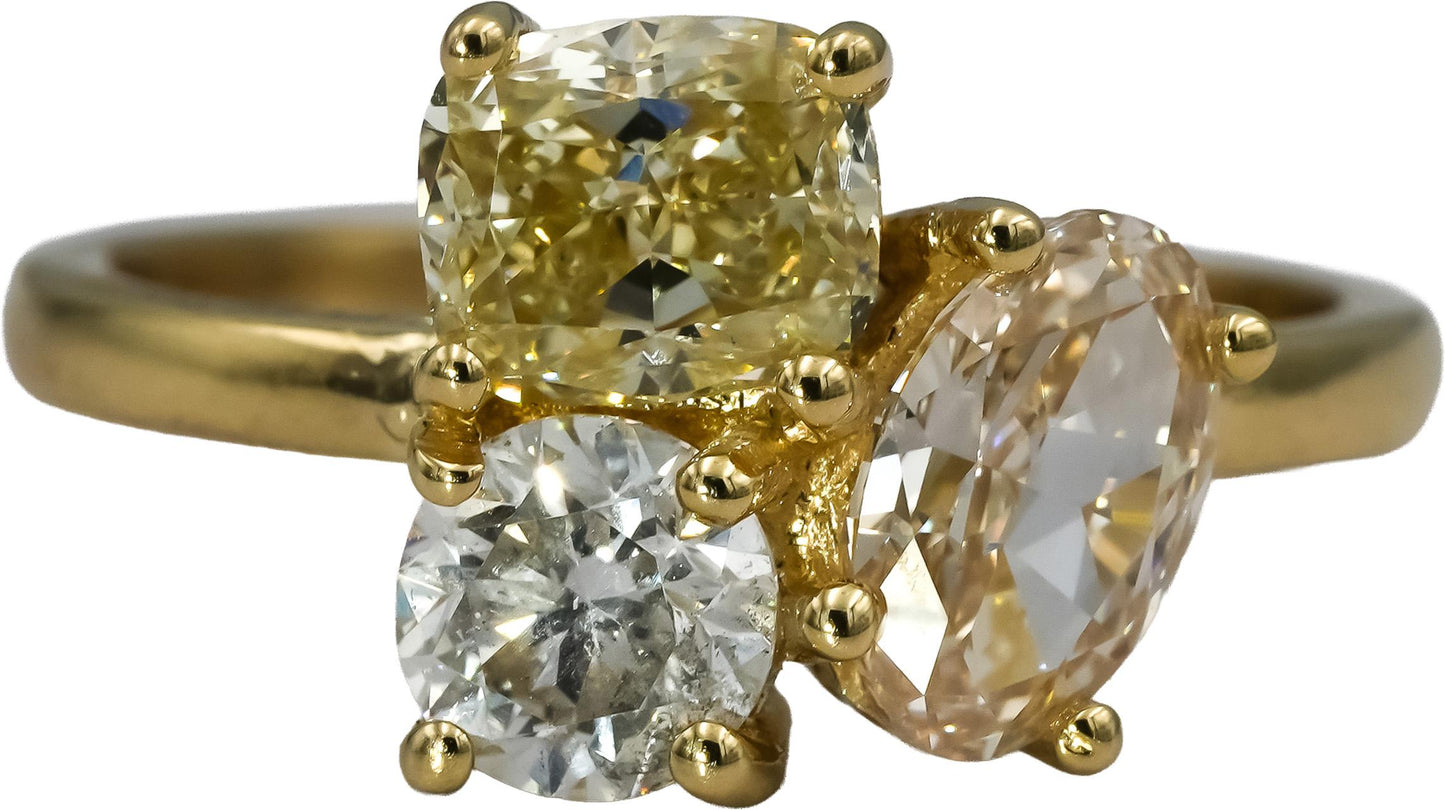 14k Yellow Gold VS White & Light Yellow Oval and Diamond Three Stone Ring 2.62CT