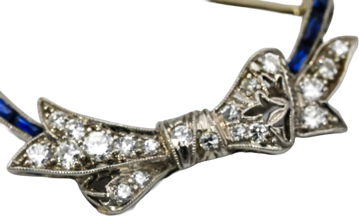 Art Deco Platinum VS Diamond and Synthetic Sapphire Wreath Ribbon Brooch 1.85CT