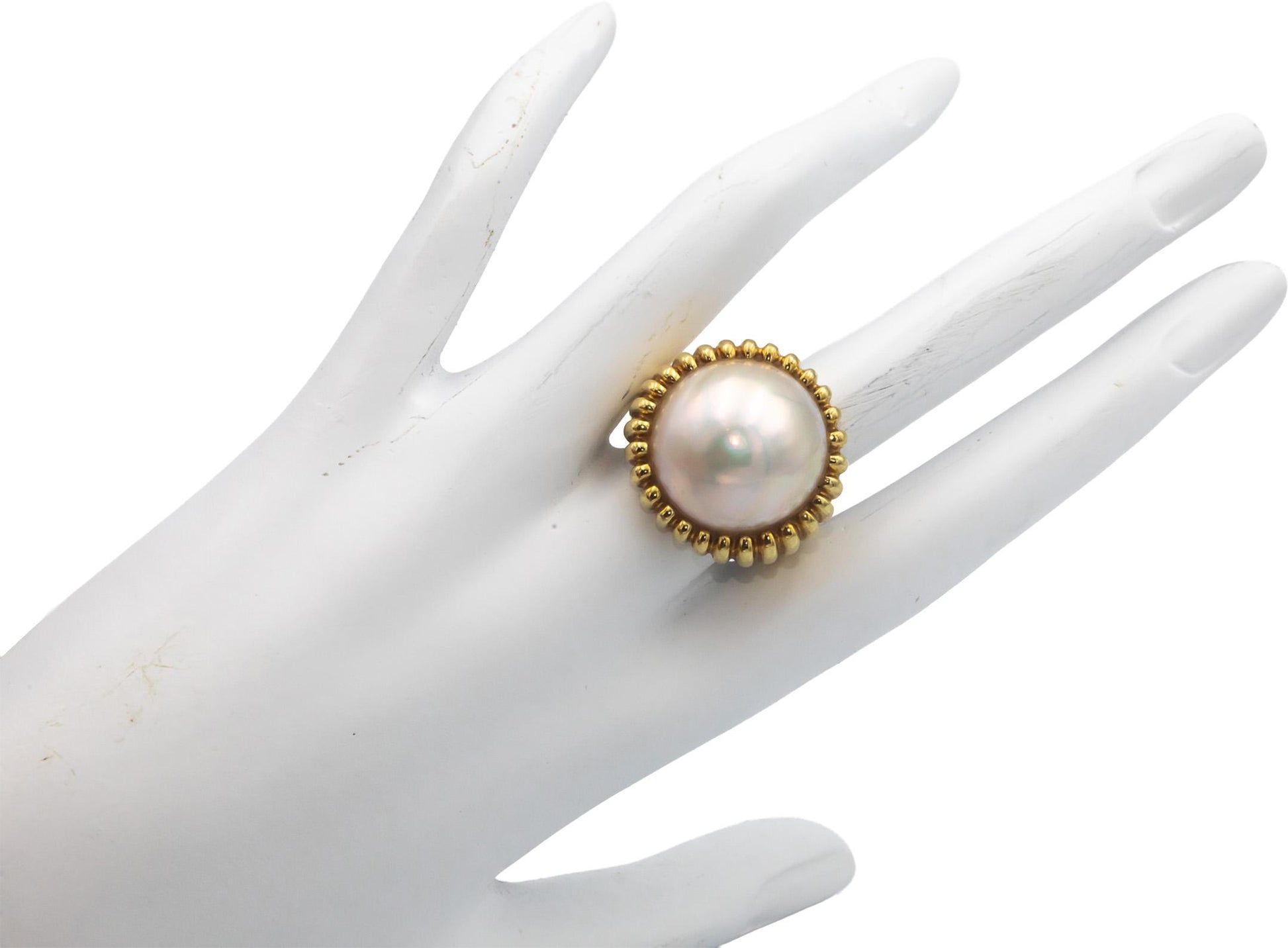 TIFFANY & CO. Vintage 18k Yellow Gold 19mm Mabe Pearl Ring Size 6.5