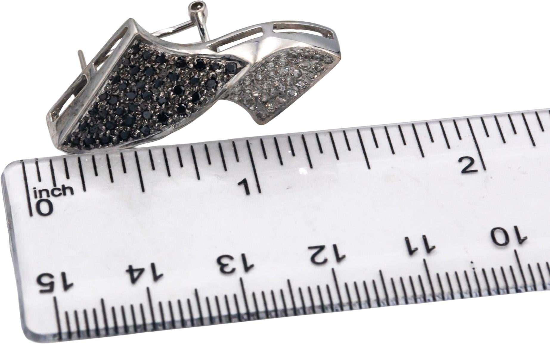 18k White Gold White and Black Round Cut Diamond Wave Cluster Earrings 2.0CT
