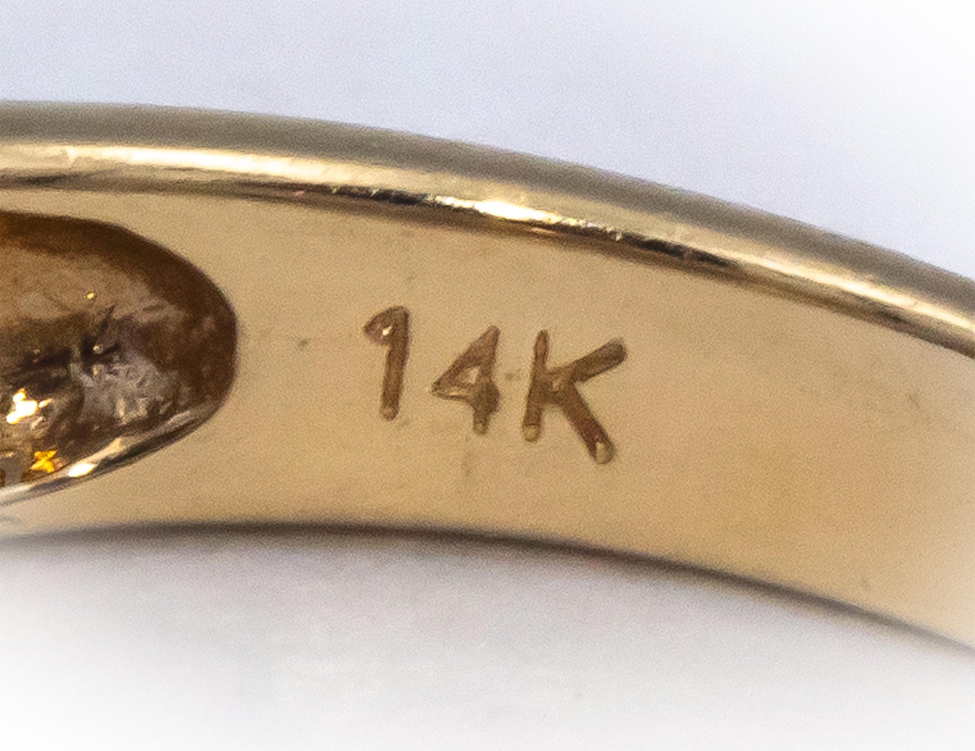 Designer 14k Yellow Gold 0.54CT Round Diamond Trillion Tanzanite Ring Size 6.75