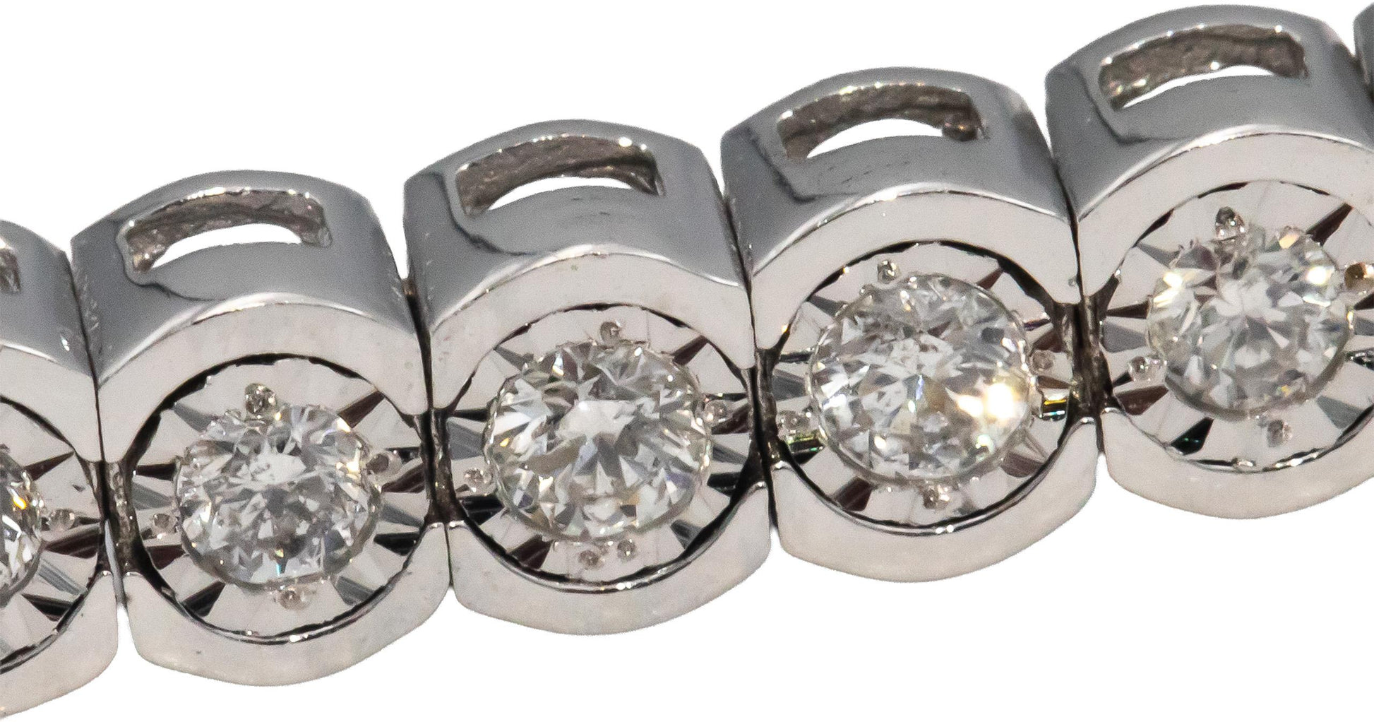 14k White Gold Round Half Bezel Set Diamond Bolo Bracelet 0.75CTW