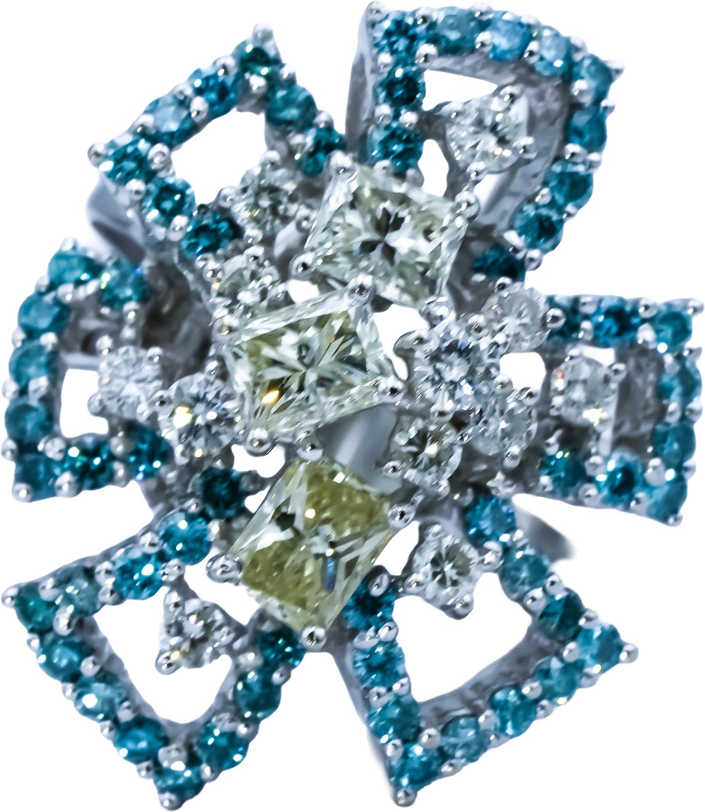 18k White Gold White Light Yellow Blue Diamond Flower Ring 2.50CT Size 6.75