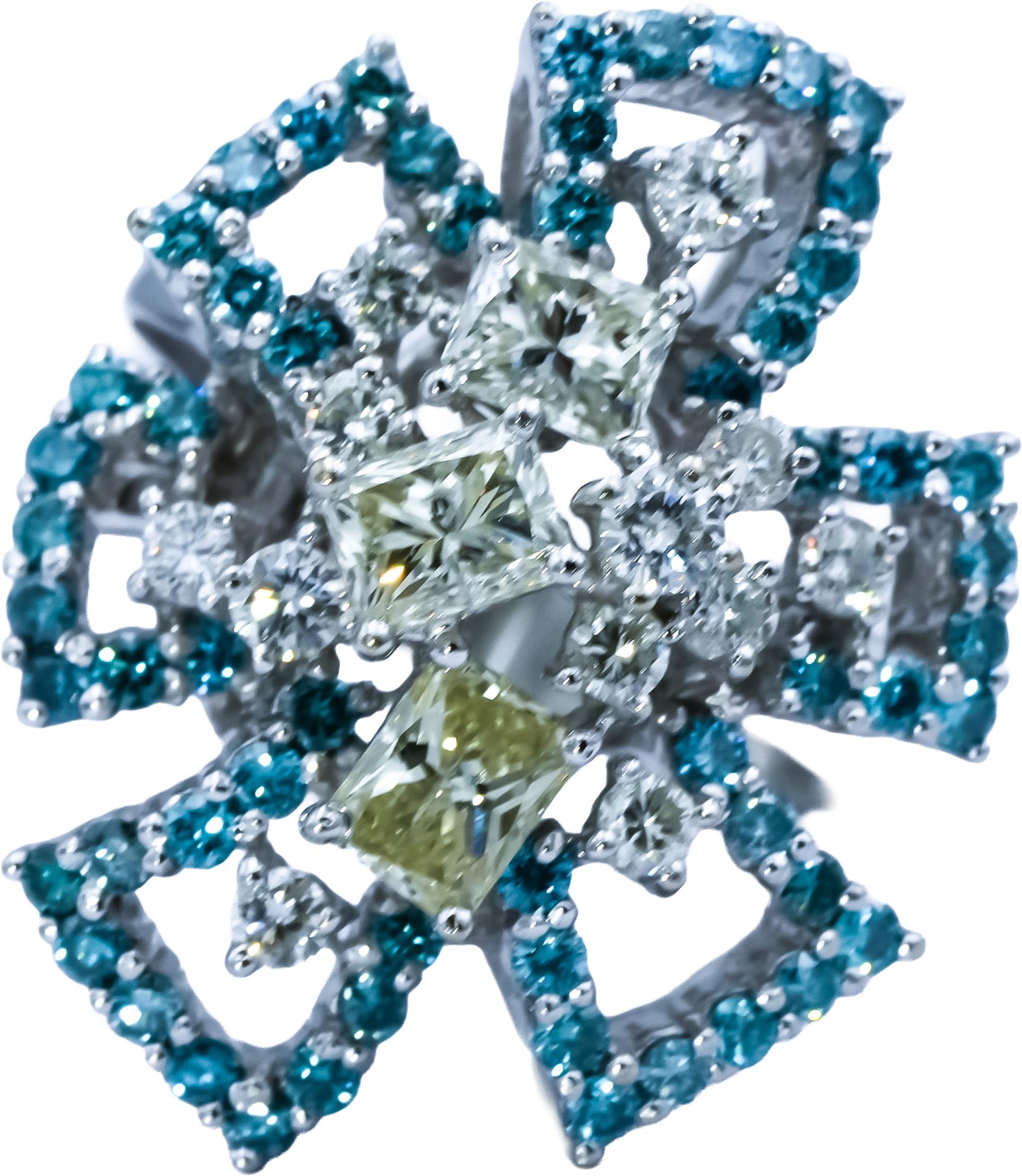 18k White Gold White Light Yellow Blue Diamond Flower Ring 2.50CT Size 6.75