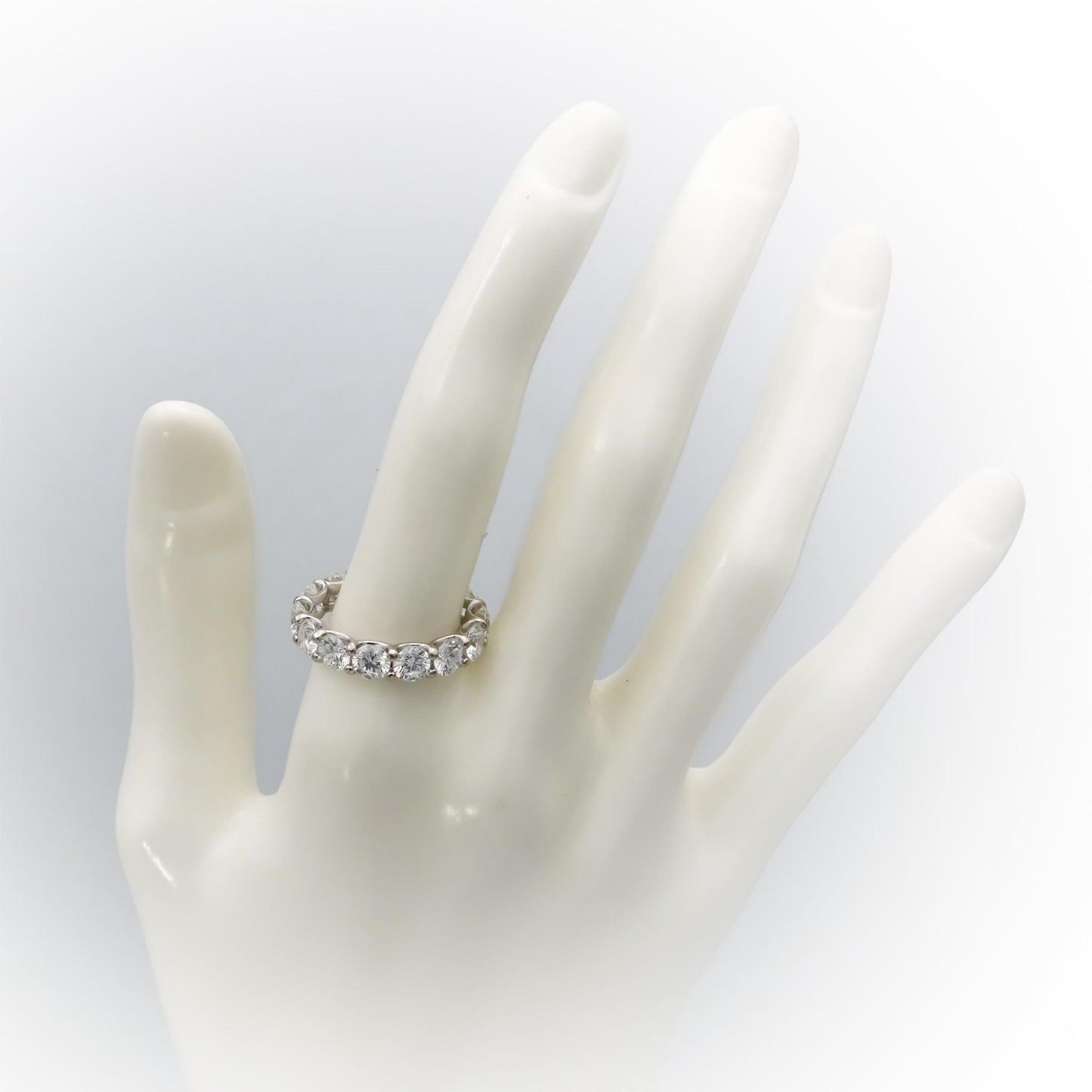 14k White Gold VS Round Natural Diamond Eternity Band Ring 5.80CT Size 7.5
