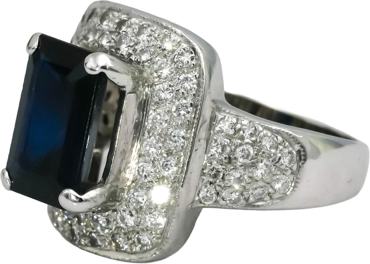 18k White Gold Diamond and Sapphire Cocktail Ring 5.75CT Size 6.75