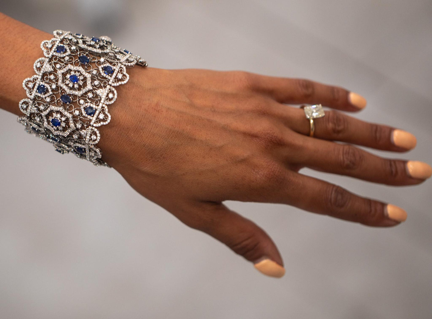 Diamond & Vibrant Blue Sapphire 18k White Gold Formal Bracelet 28.5CT