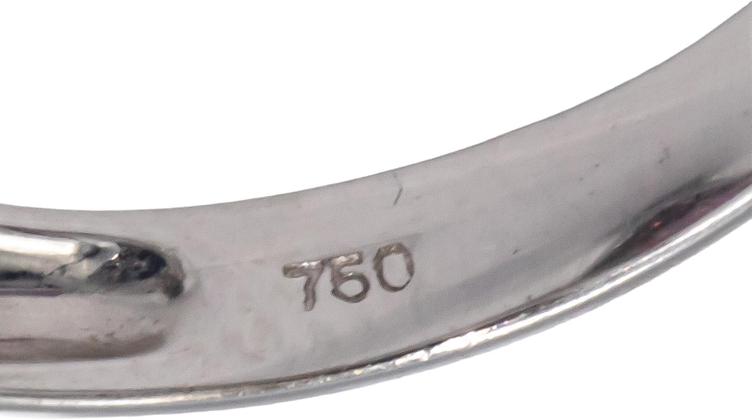 18k White Gold 0.62CT Diamond and Ruby Cluster Oval Ring Size 7.25