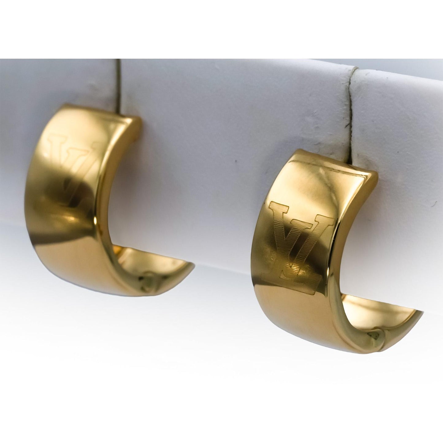 LOUIS VUITTON Designer 18k Yellow Gold Hoop Earrings