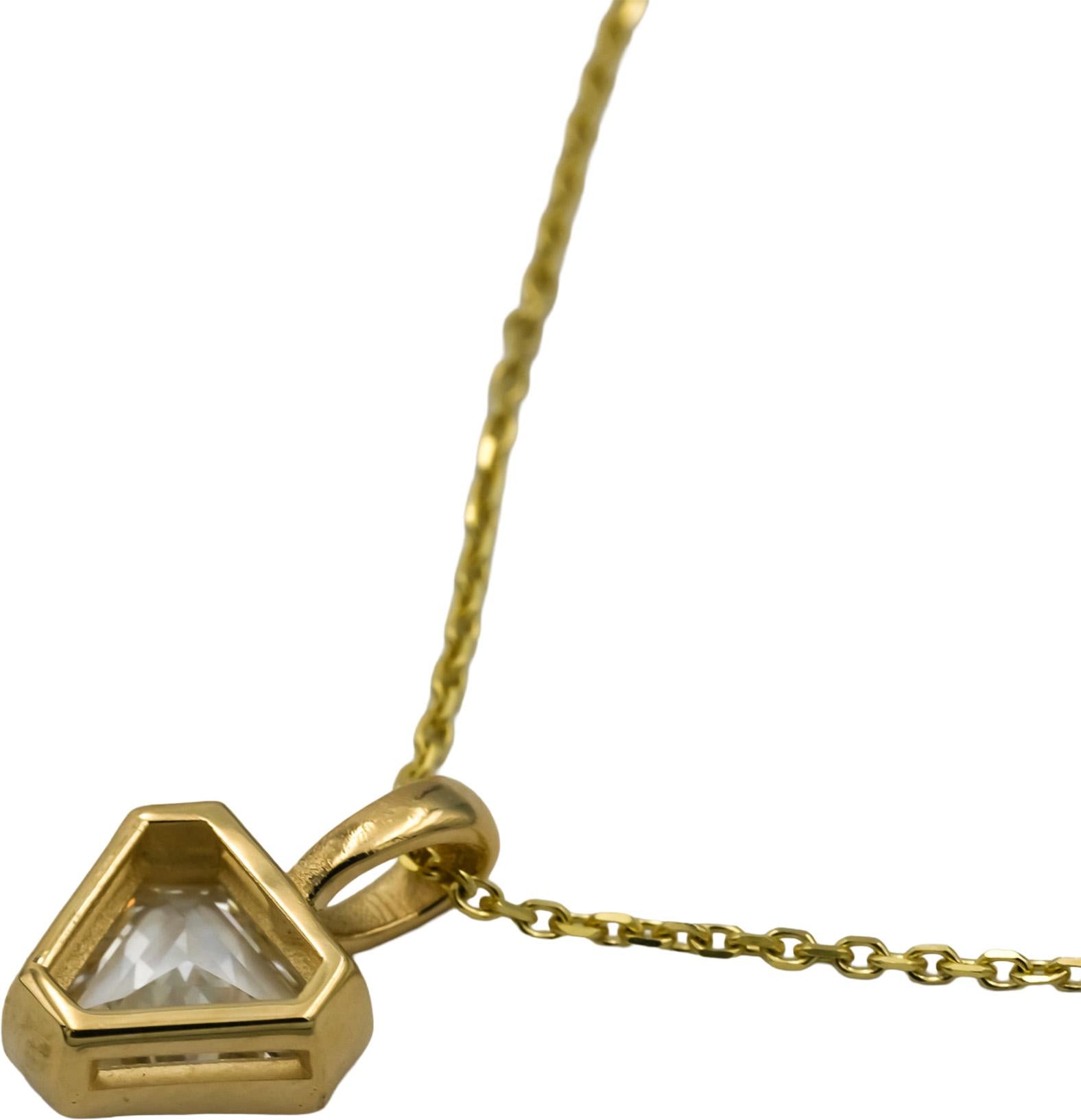 GIA 14k Yellow Gold SI1/I Trillion Step Cut Diamond Pendant Necklace 1.05CT