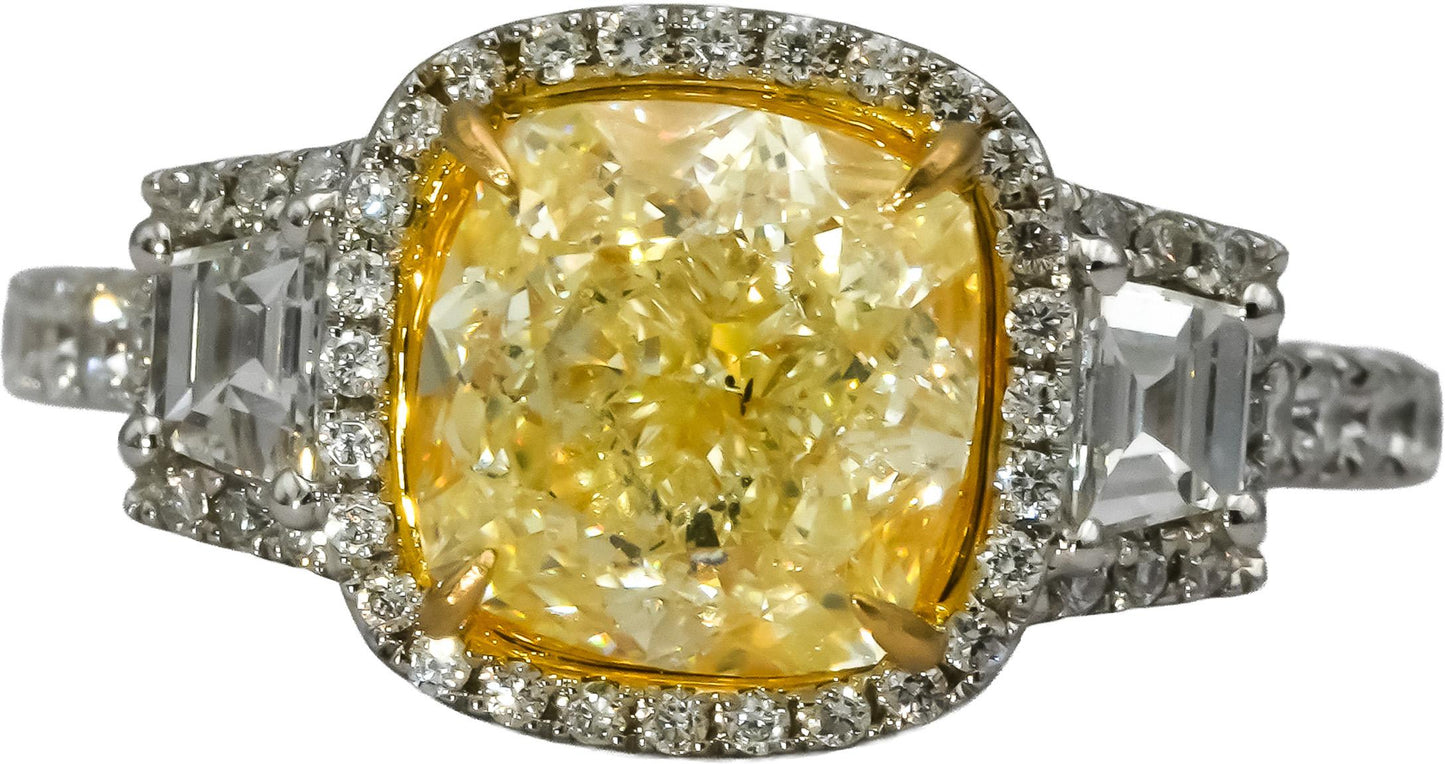 GIA 18k White Gold SI1/S-T Yellow Diamond Engagement Ring 4.02CT w/ 3.02CT Cent.