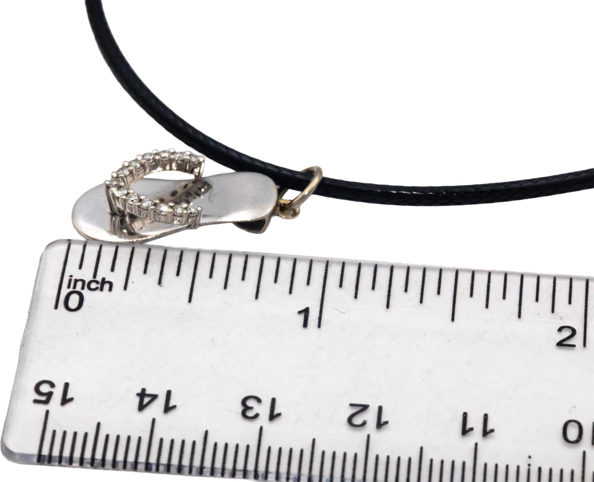 14k White Gold 0.16CT Round Cut Diamond Sandal Charm Pendant Necklace