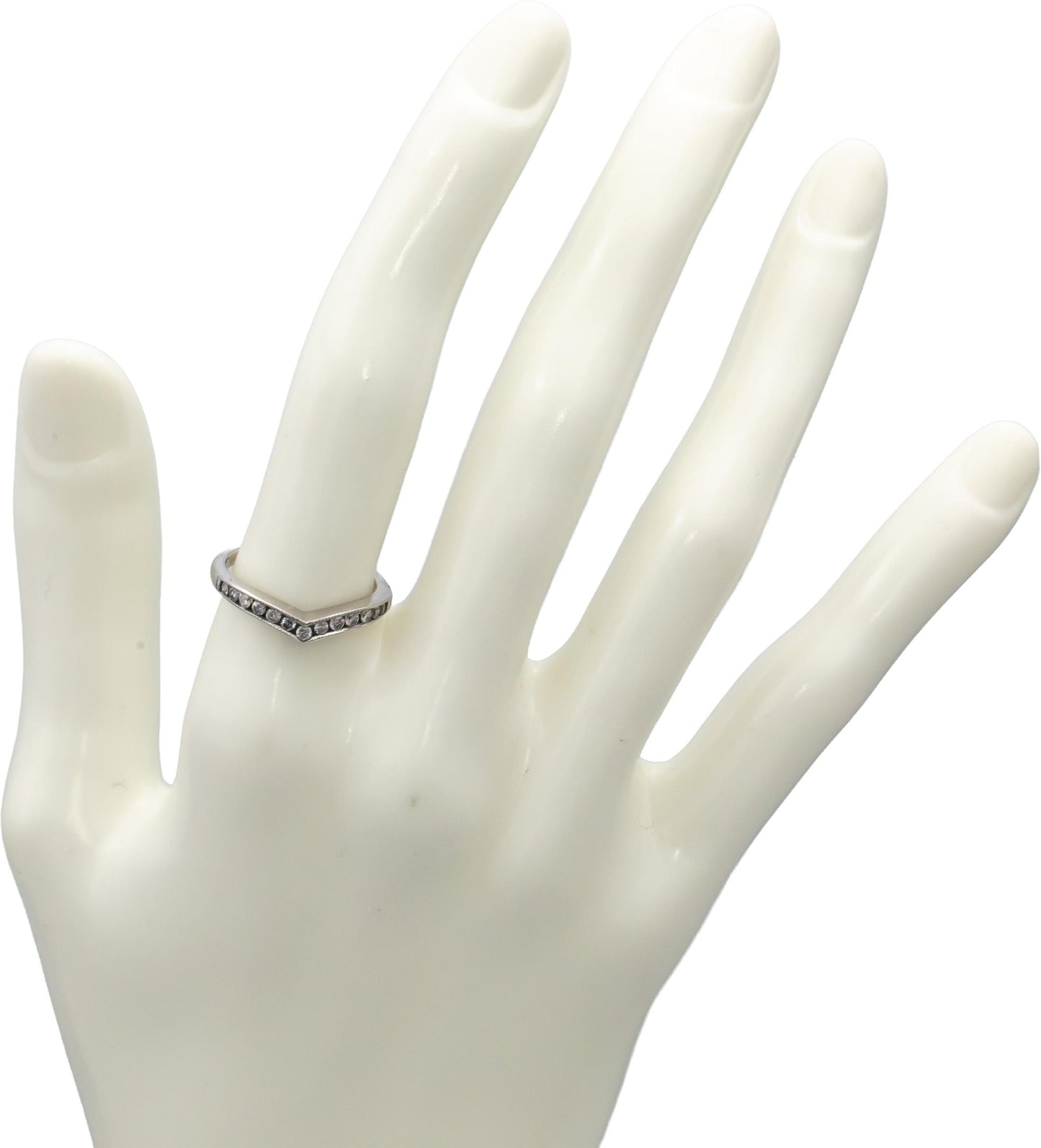 14k White Gold Channel Set Diamond Wishbone Chevron Band Ring 0.15CT Size 6.25