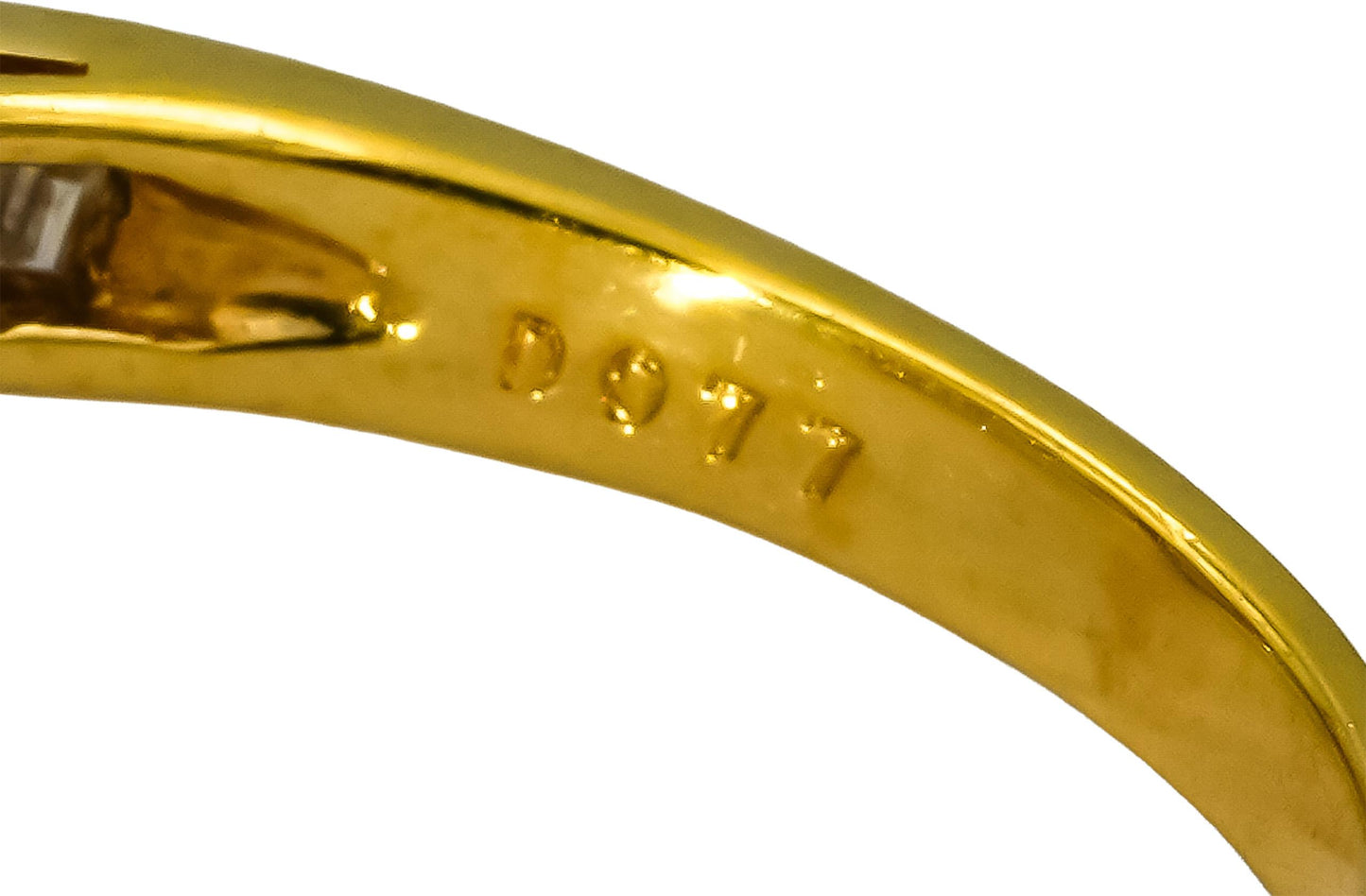 18k Yellow Gold Diamond Ribbon Ring 2.03 w/ 1.26CT Center Size 6.25