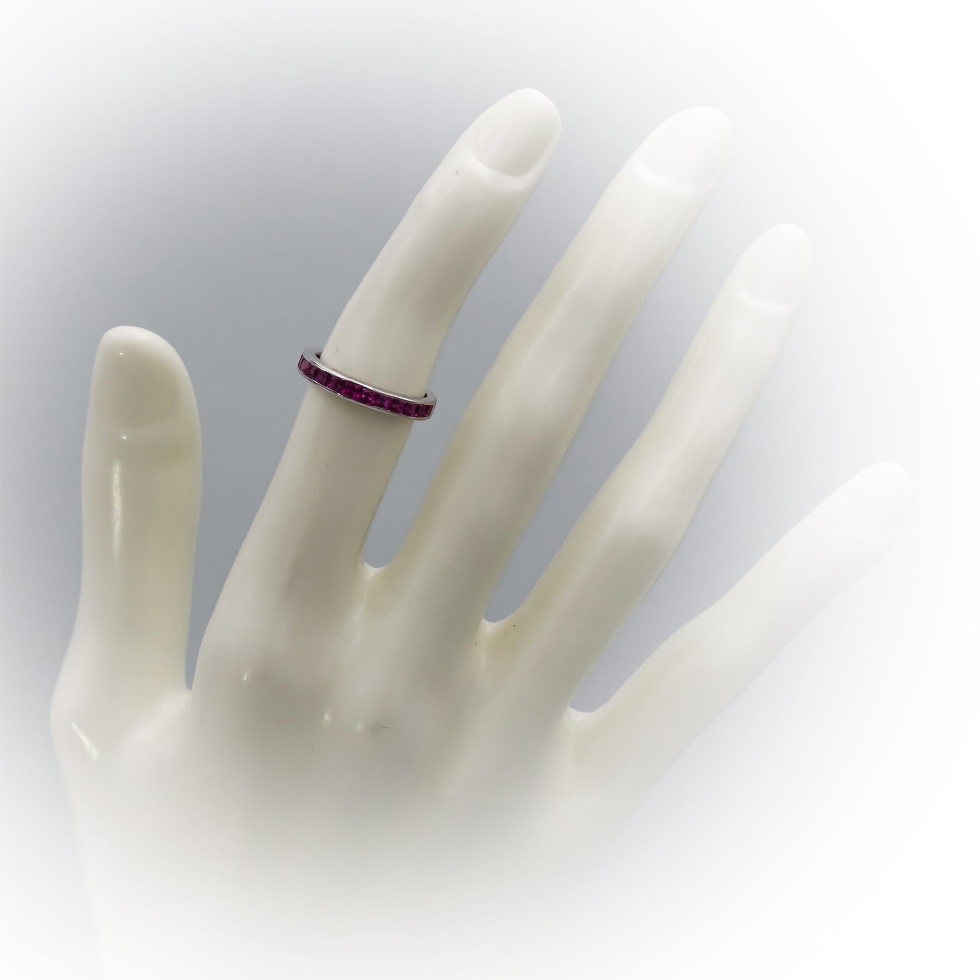 14k White Gold Pink Sapphire Eternity Band Ring 0.75CT Size 5