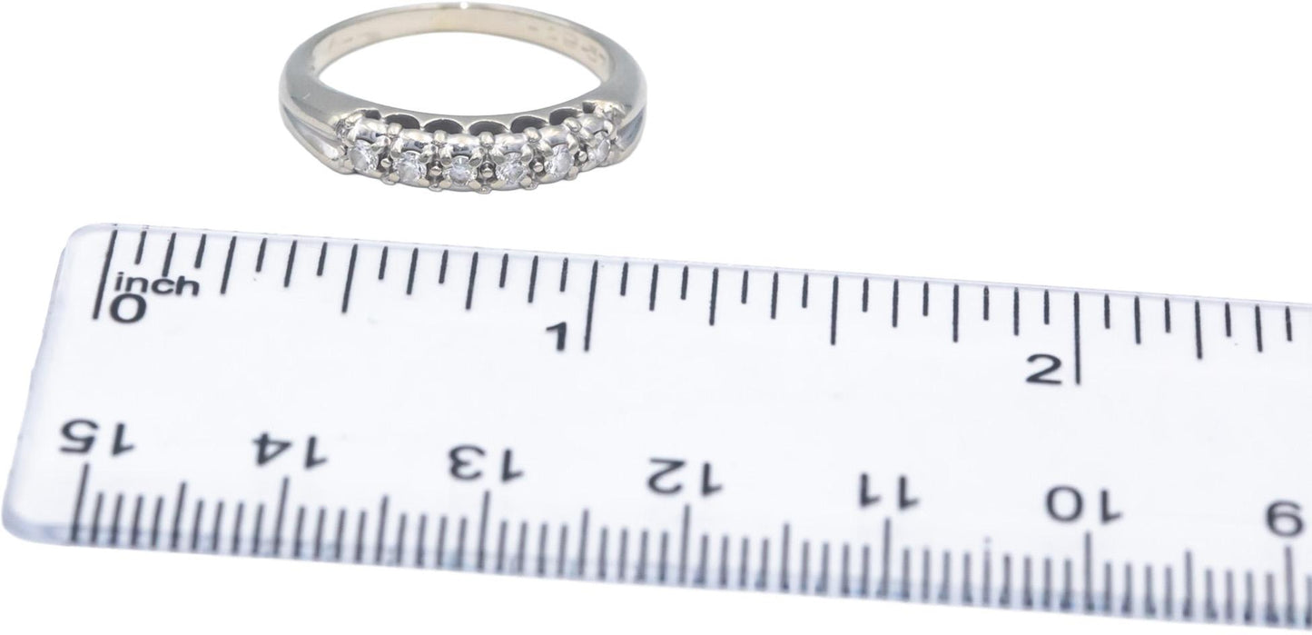 Vintage 1950s 14k White Gold 0.15CT Round Cut Diamond Band Ring Size 6