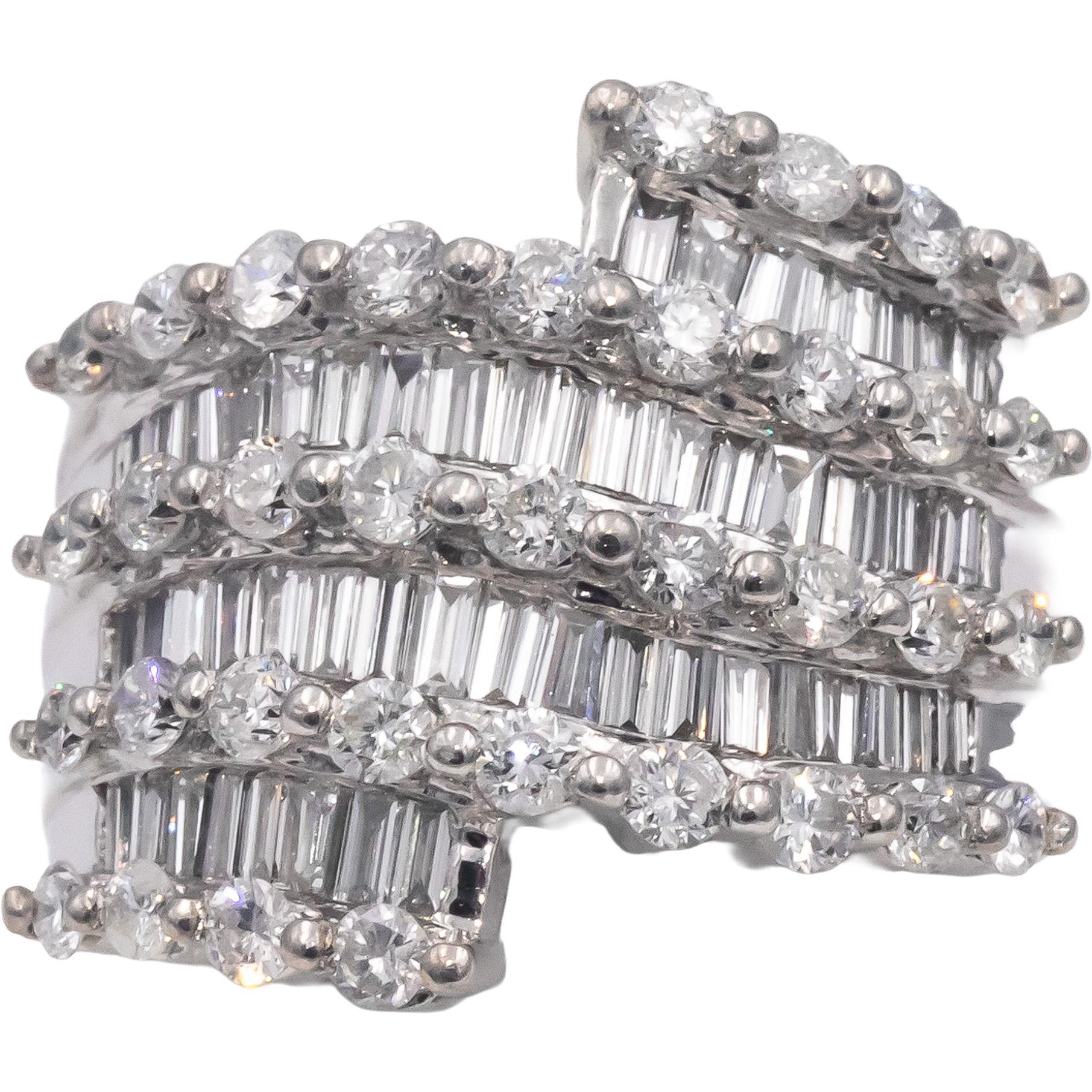 18k White Gold VS Round & Baguette Diamond Cluster Cocktail Ring 5.0CTW Size 8.5