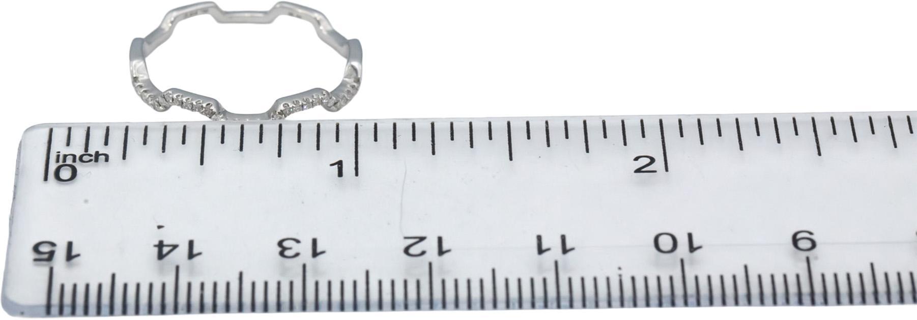 18k White Gold Round Diamond Zig Zag Stackable Band Ring 0.06CT Size 7