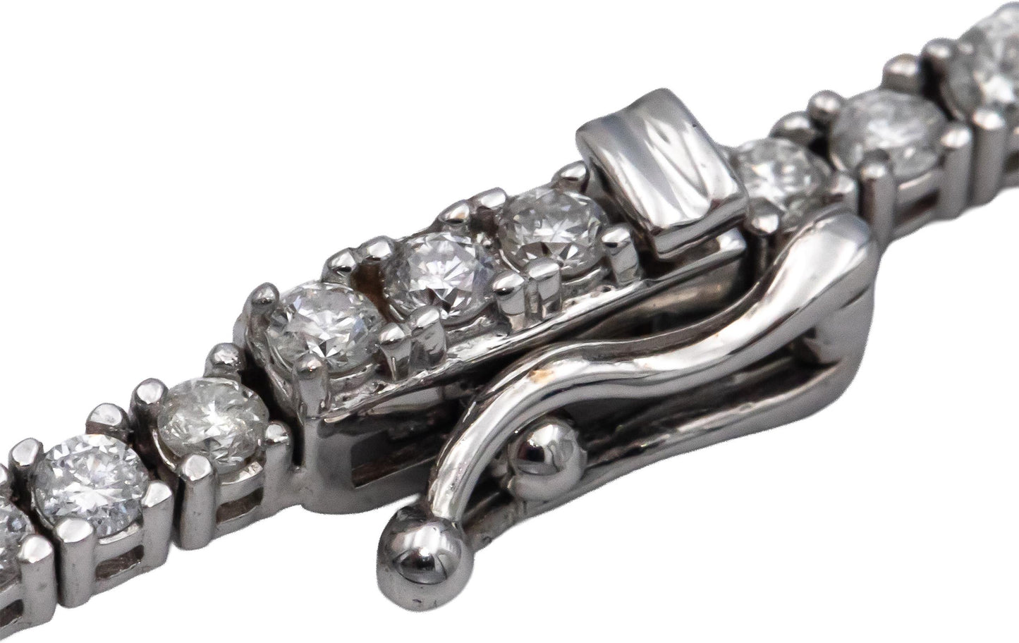 18k White Gold Round Diamond Tennis Necklace 4.73CT