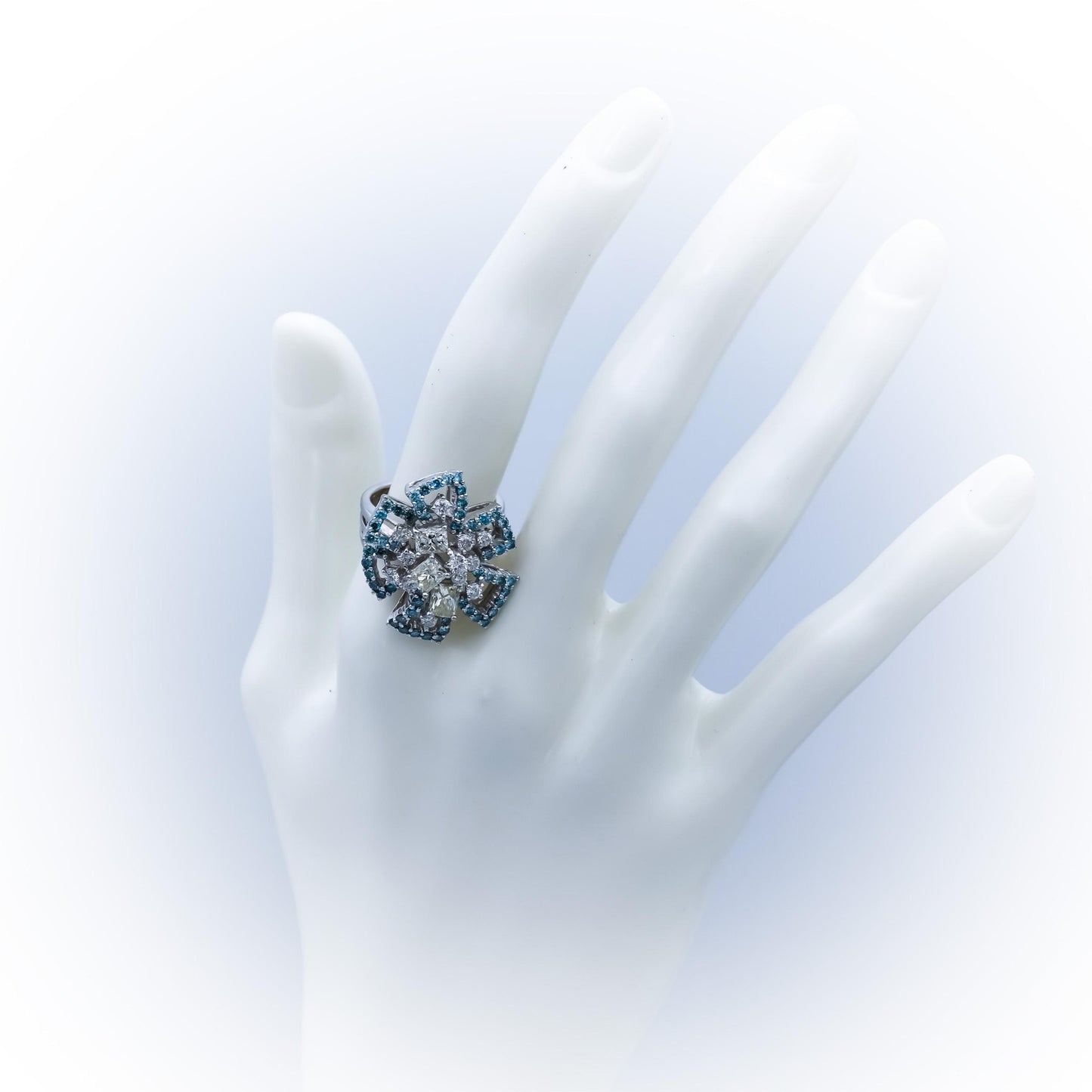18k White Gold White Light Yellow Blue Diamond Flower Ring 2.50CT Size 6.75