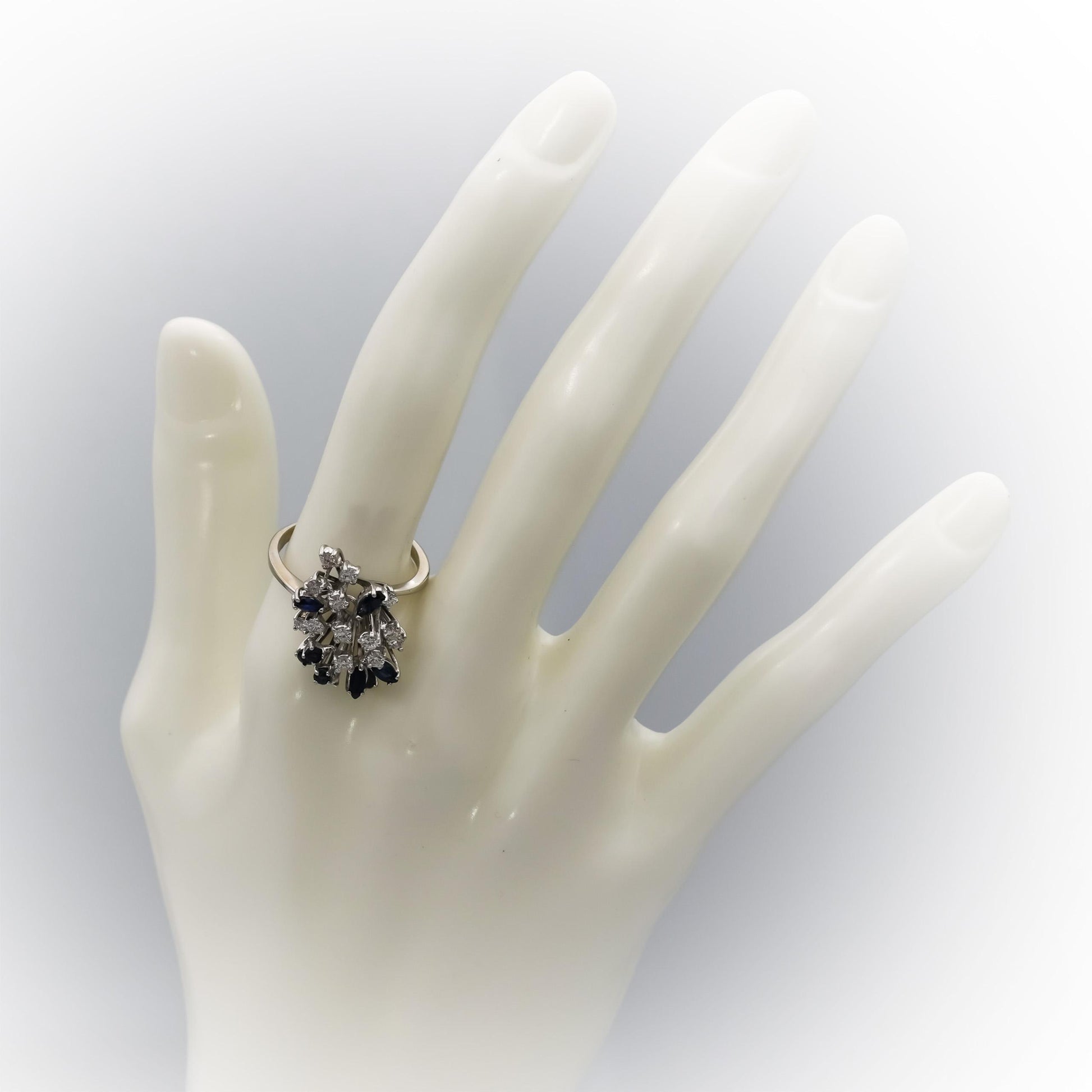 18k White Gold VS Round Diamond and Marquise Sapphire Ring 0.75CT Size 7.5