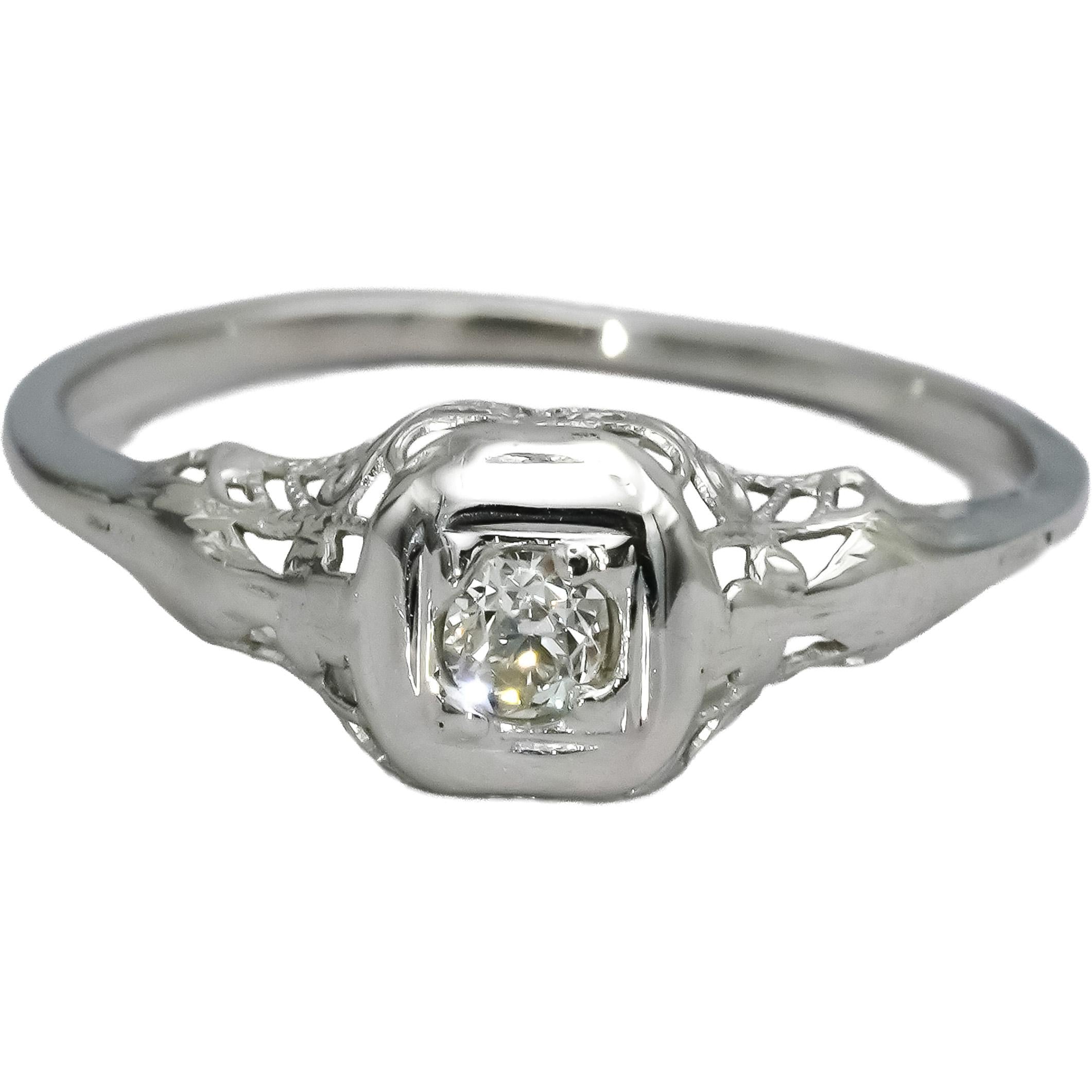 Vintage Antique Deco 14k White Gold VS Diamond Solitaire Ring 0.10CT Size 7.75