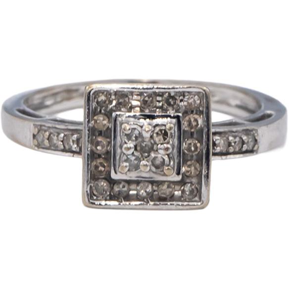 10k White Gold Round Diamond Cocktail Ring 0.25CT Size 8.25
