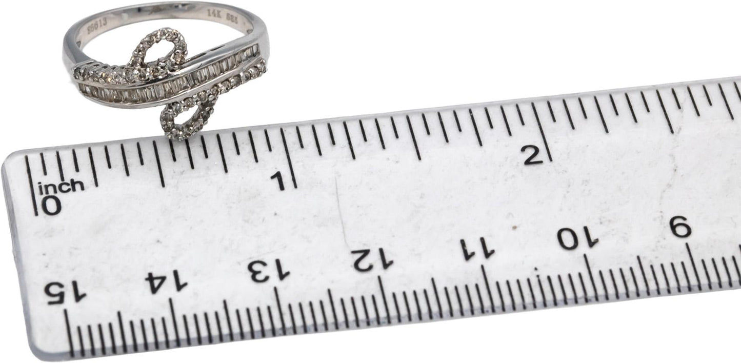 14k White Gold Round & Baguette Diamond Cocktail Ring 0.35CT Size 7.5