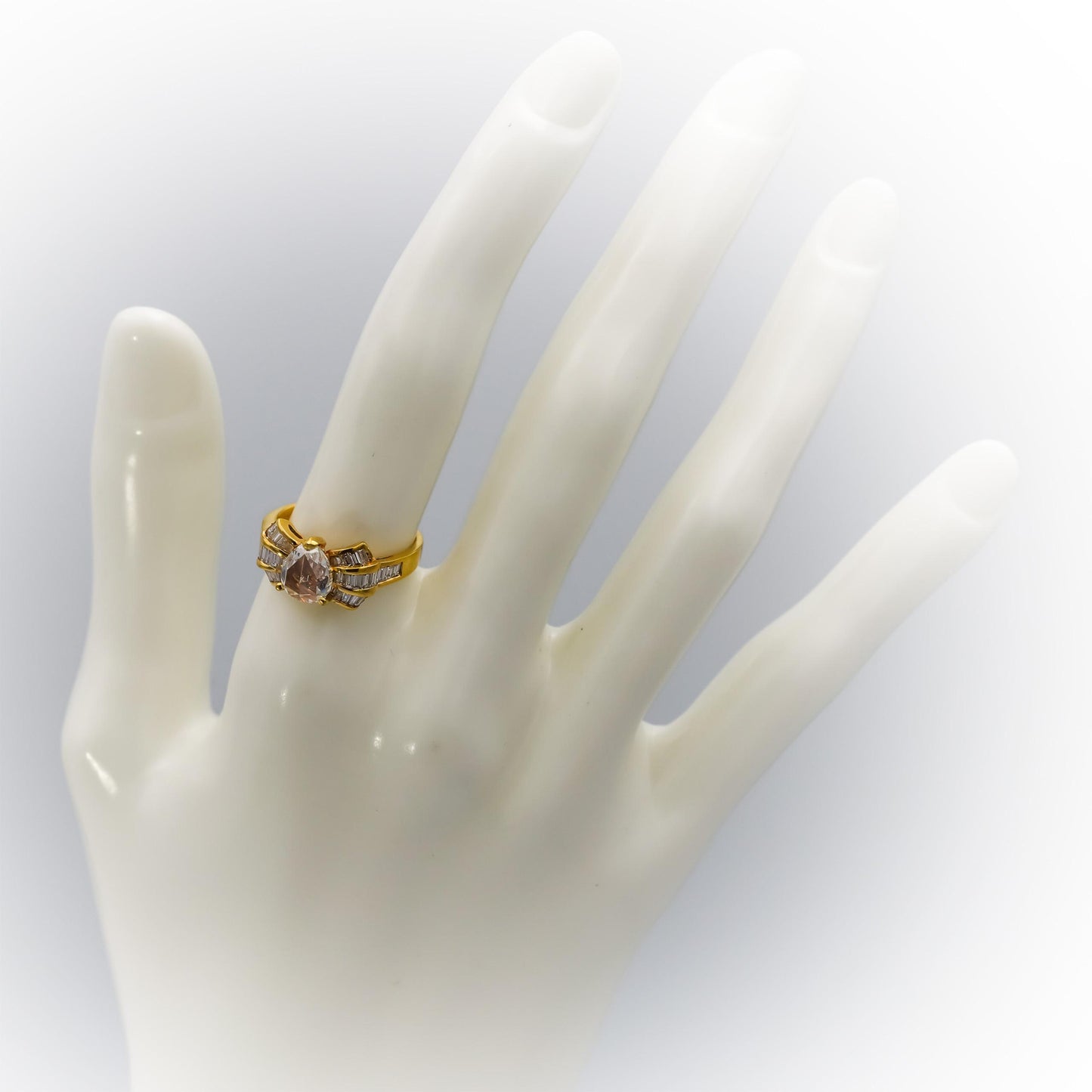 18k Yellow Gold Diamond Ribbon Ring 2.03 w/ 1.26CT Center Size 6.25