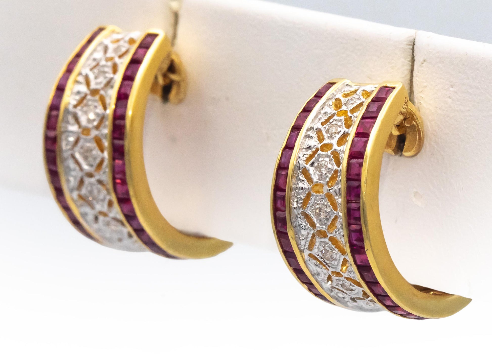 18k Yellow & White Gold 1.60CT Diamond and Ruby Curved Earrings