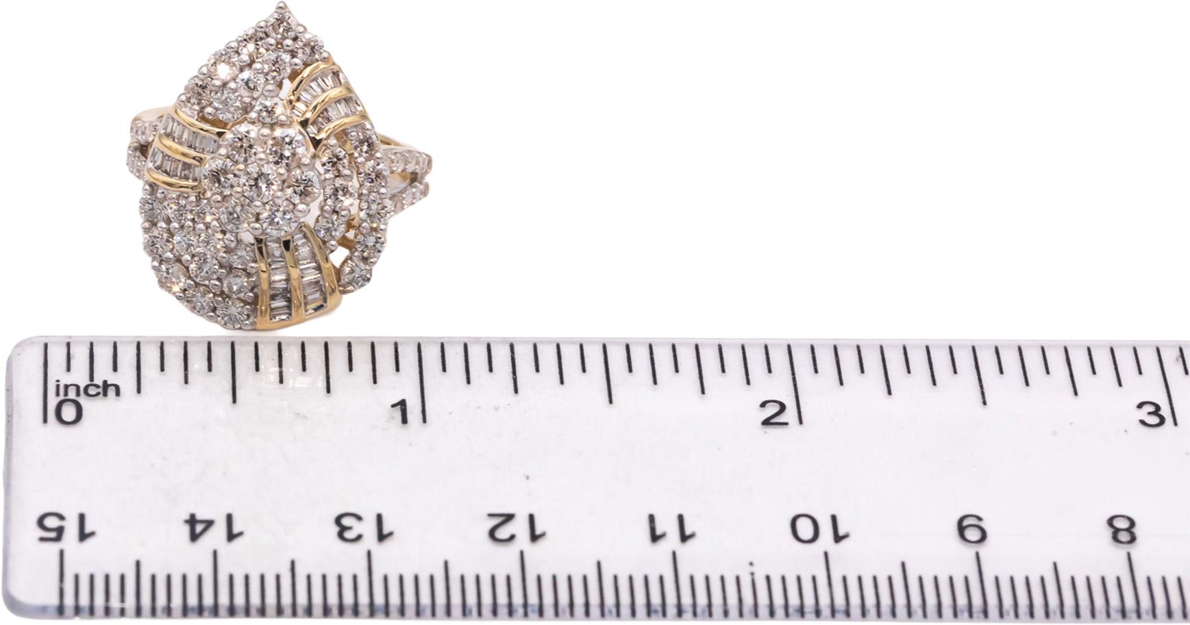 10k Yellow Gold Round & Baguette Cut Cluster Cocktail Ring 2.0CT Size 7