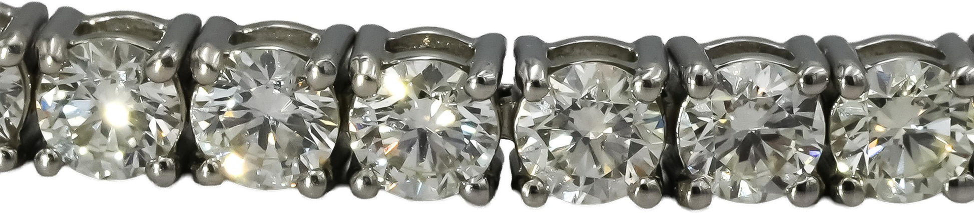 18k White Gold VS Round Diamond Tennis Bracelet 6.10CT