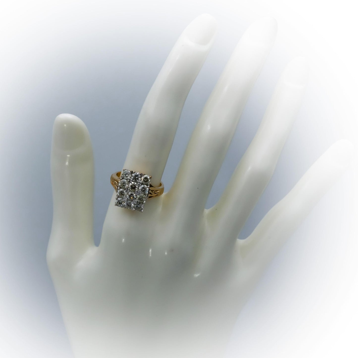 18k Yellow Gold Round Diamond Cluster Cocktail Ring 2.0CT Size 6.5