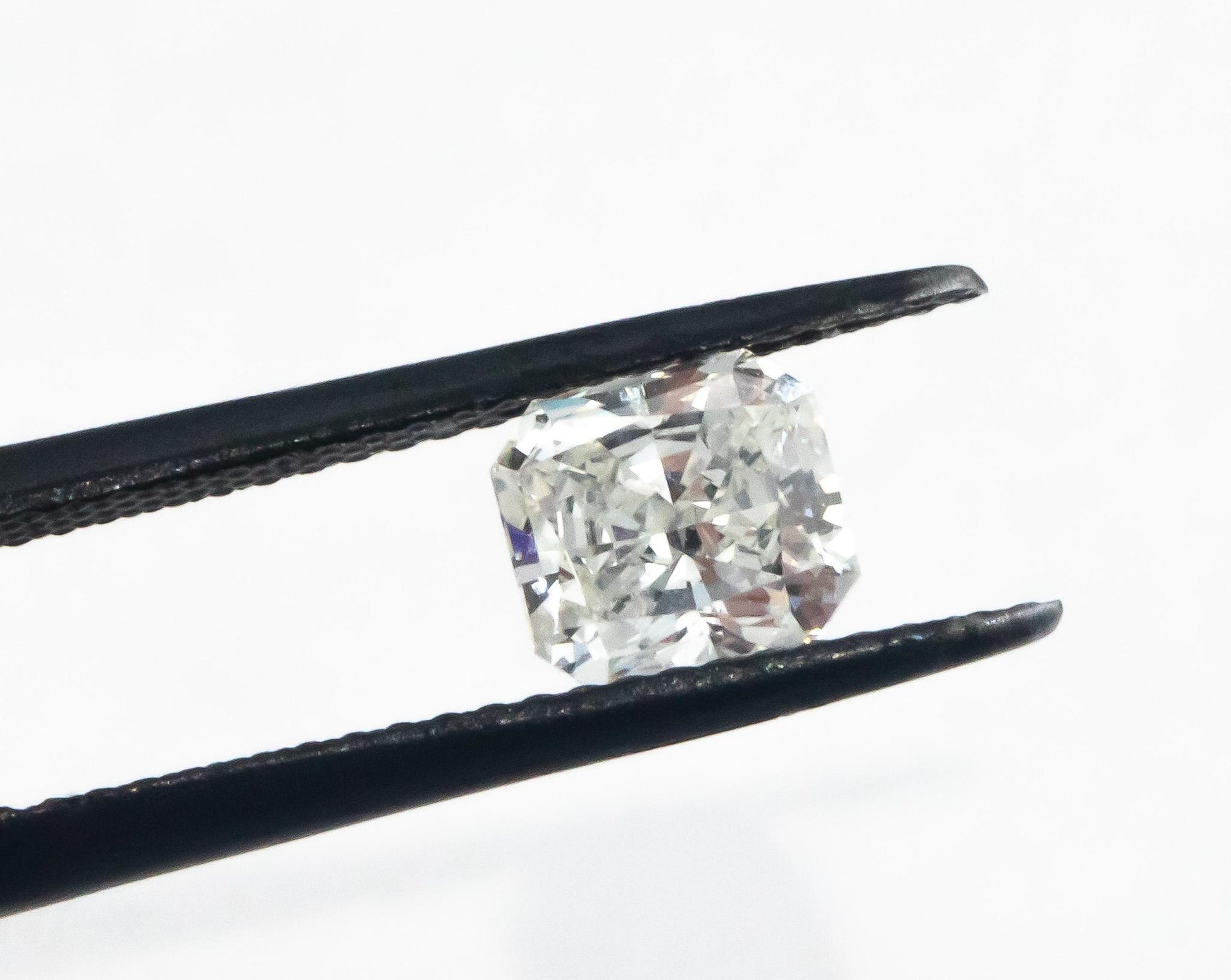 GIA Certified Radiant Cut Diamond VS1/H Rectangular Modified Brilliant 1.21CT