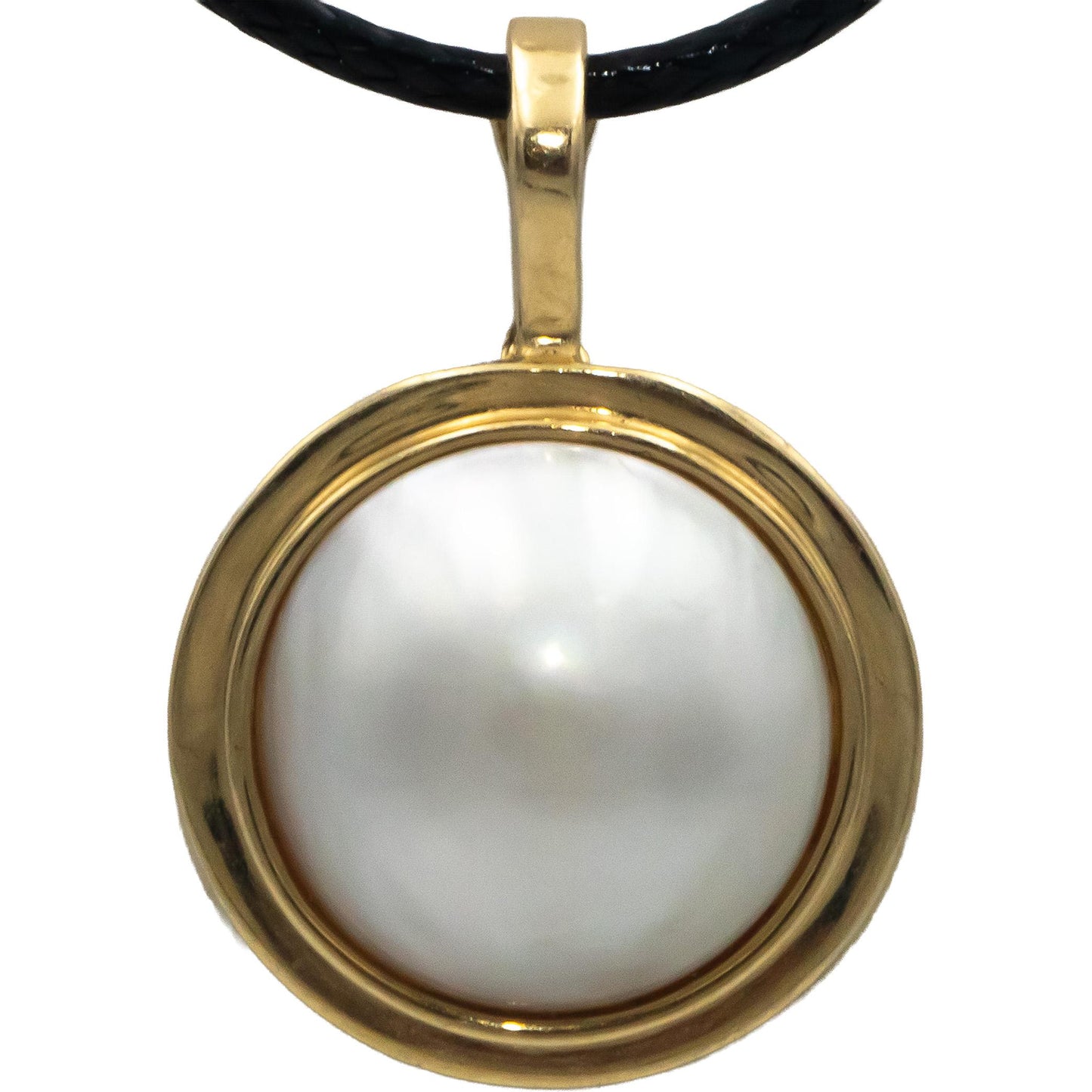 14k Yellow Gold 15mm Mabe Pearl Pendant On Cord Necklace