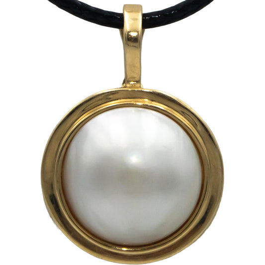 14k Yellow Gold 15mm Mabe Pearl Pendant On Cord Necklace
