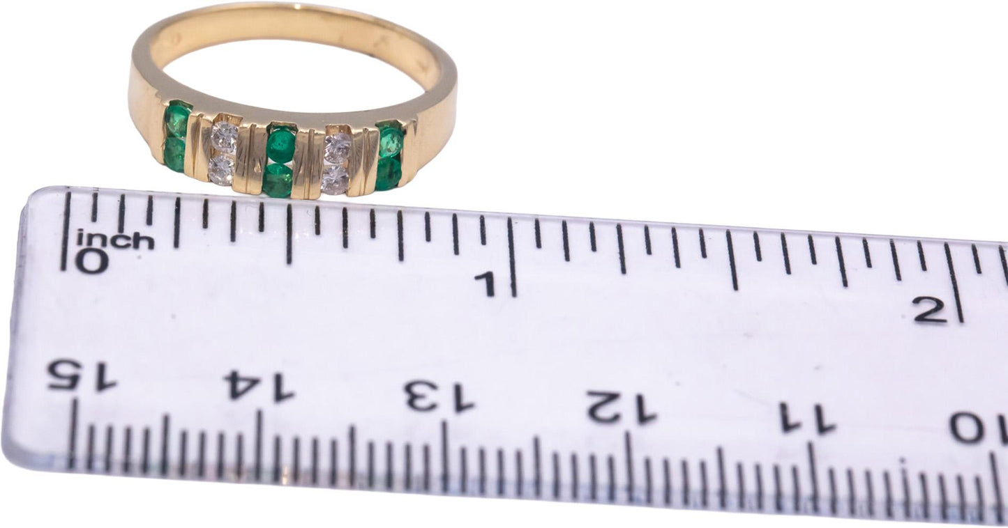 14k Yellow Gold 0.30CT Diamond and Emerald Band Ring Size 7