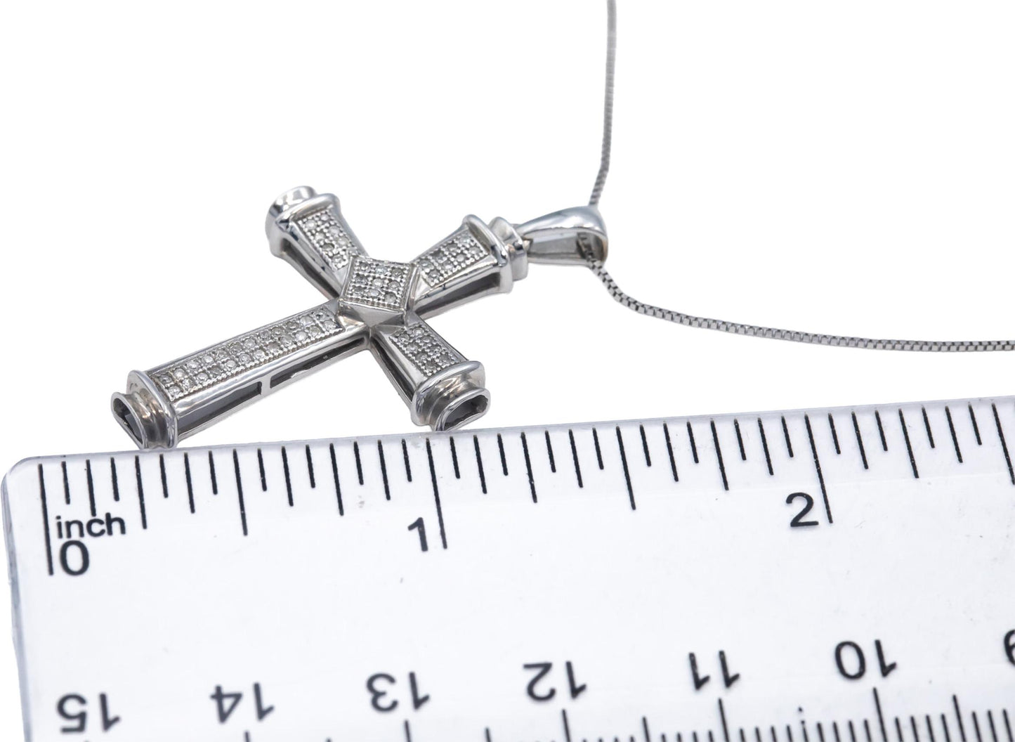 14k White Gold Round Diamond Cross Crucifix Pendant Necklace 0.15CT