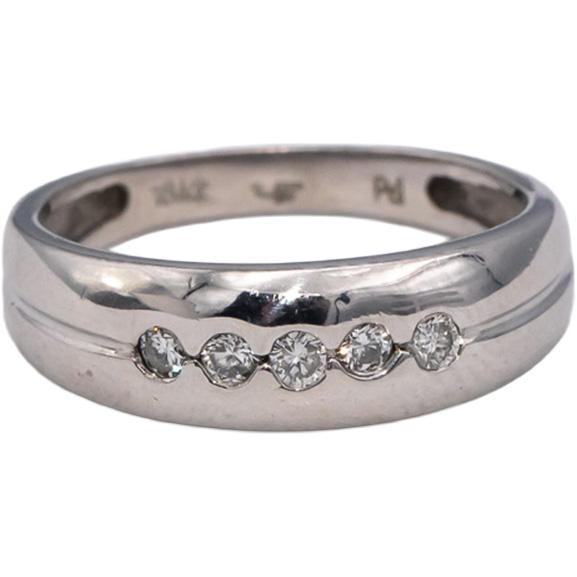 18k White Gold Round Bezel Set Diamond Five Stone Band Ring 0.10CT Size 6.25