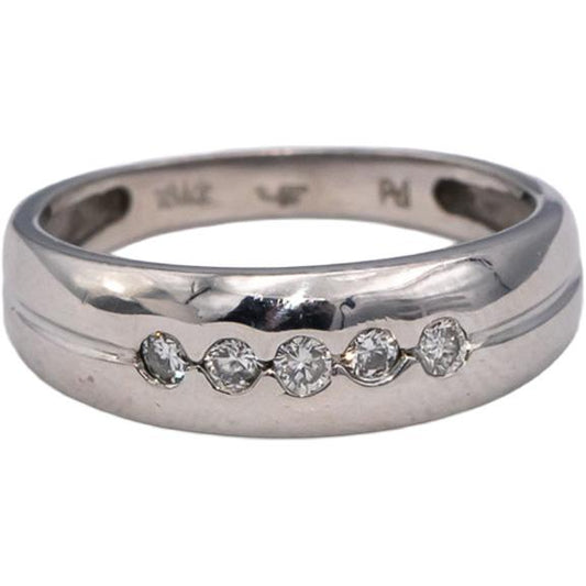 18k White Gold Round Bezel Set Diamond Five Stone Band Ring 0.10CT Size 6.25